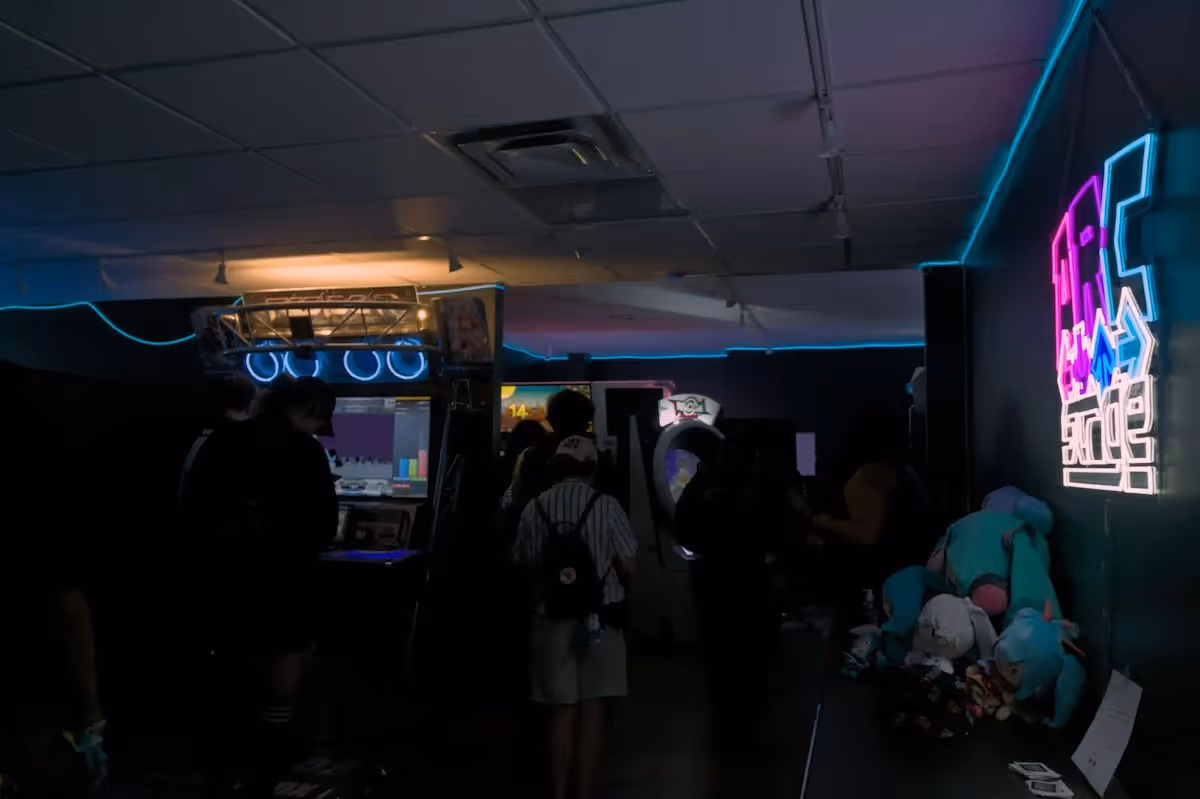 ARCstage arcade interior