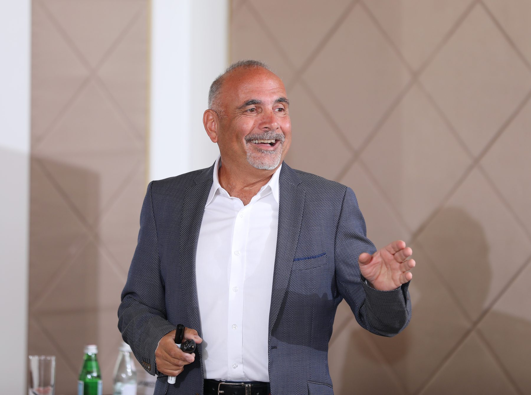 Dr. Elie Daher leading a masterclass