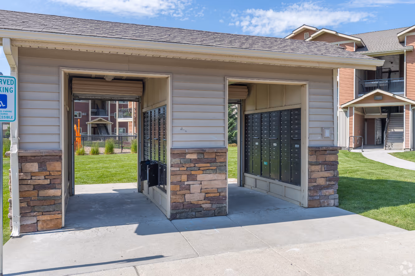 Copper Landing Exterior Mailboxes