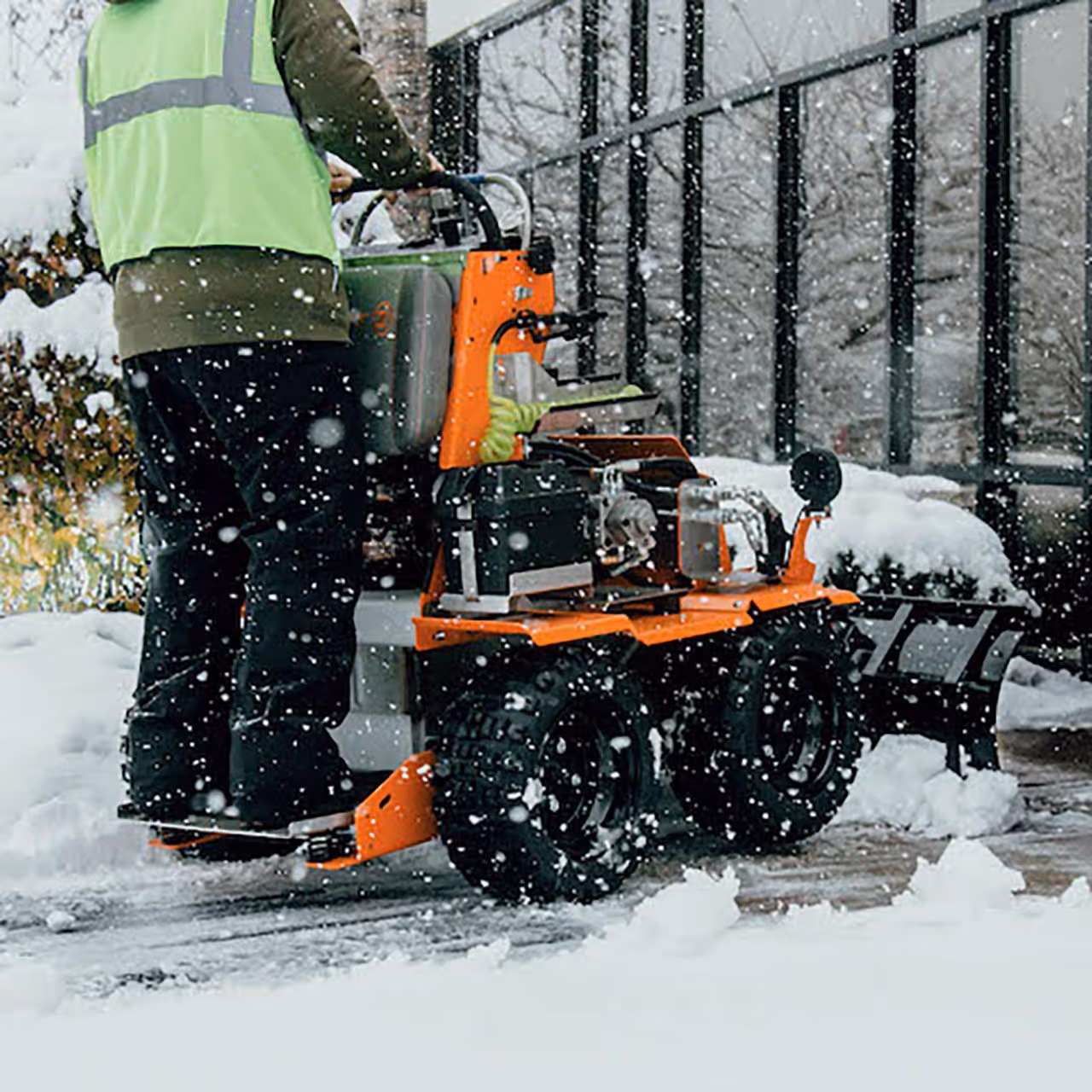 Sidewalk clearing and salting service by Roi Property Services