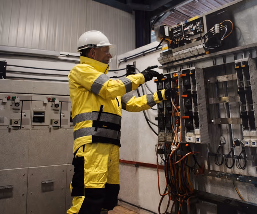 veilige metingen en beproevingen van een elektrische installatie
