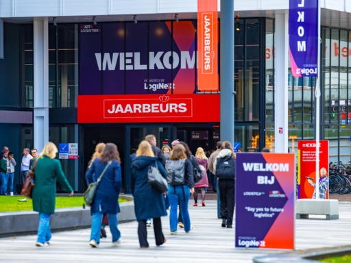 Entree van de Jaarbeurs in Utrecht tijdens Logistica Next