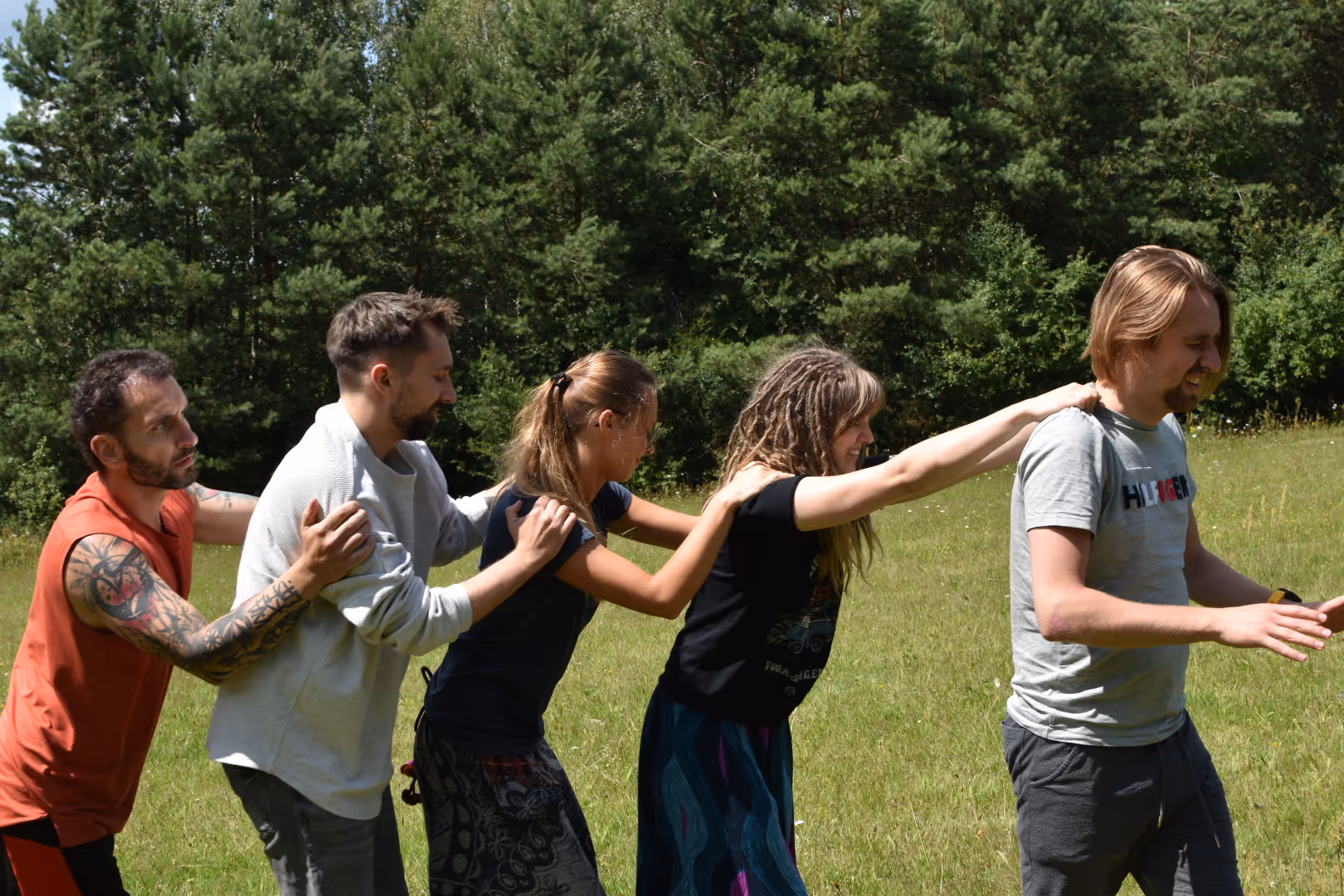 Flobotics train of trust