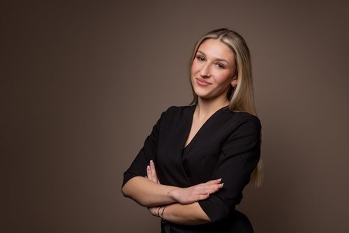 Weronika Nobik, specjalistka Brow Bar i oczyszczania wodorowego, Madame Art Poznań