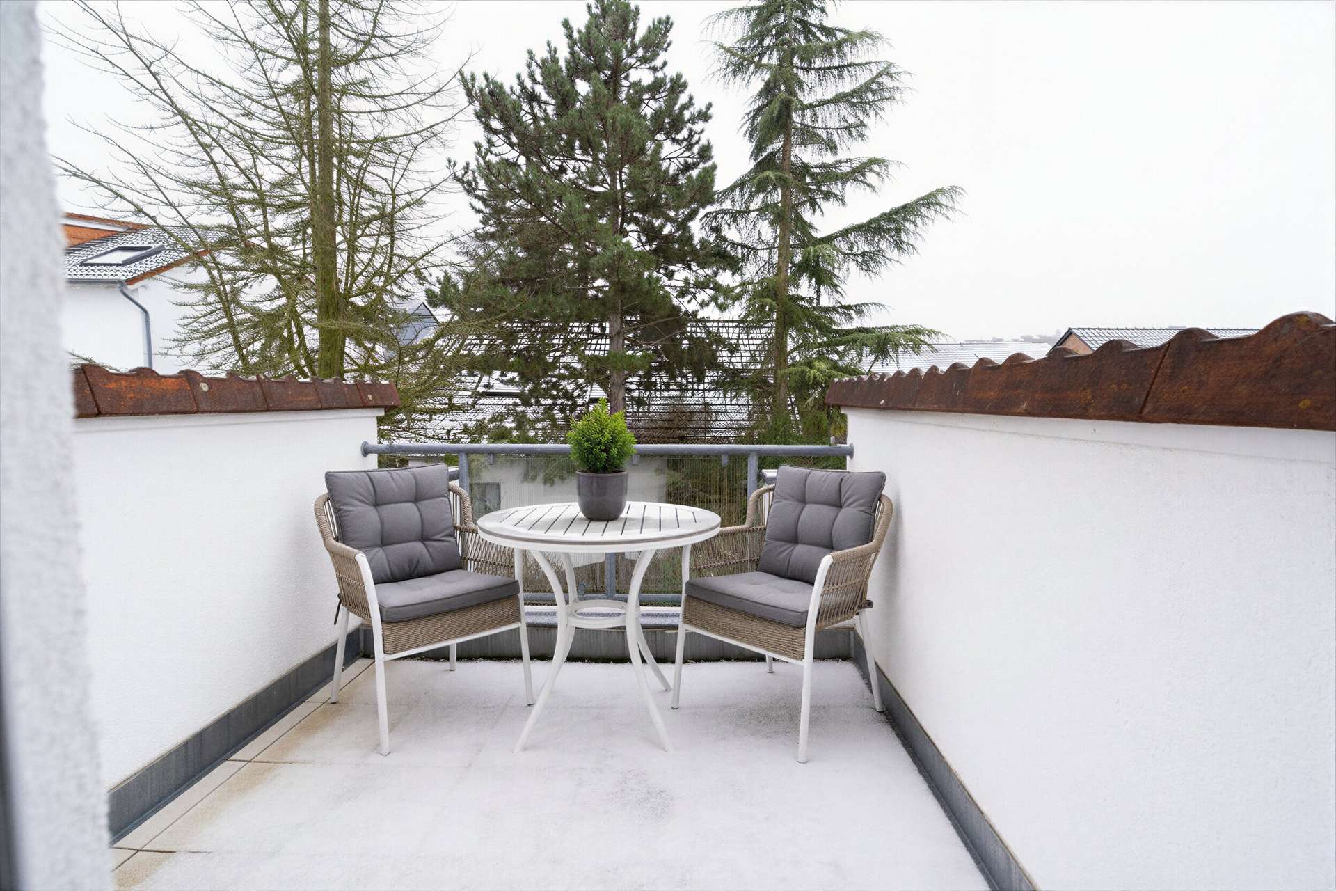 Balkon Süd-möbiliert