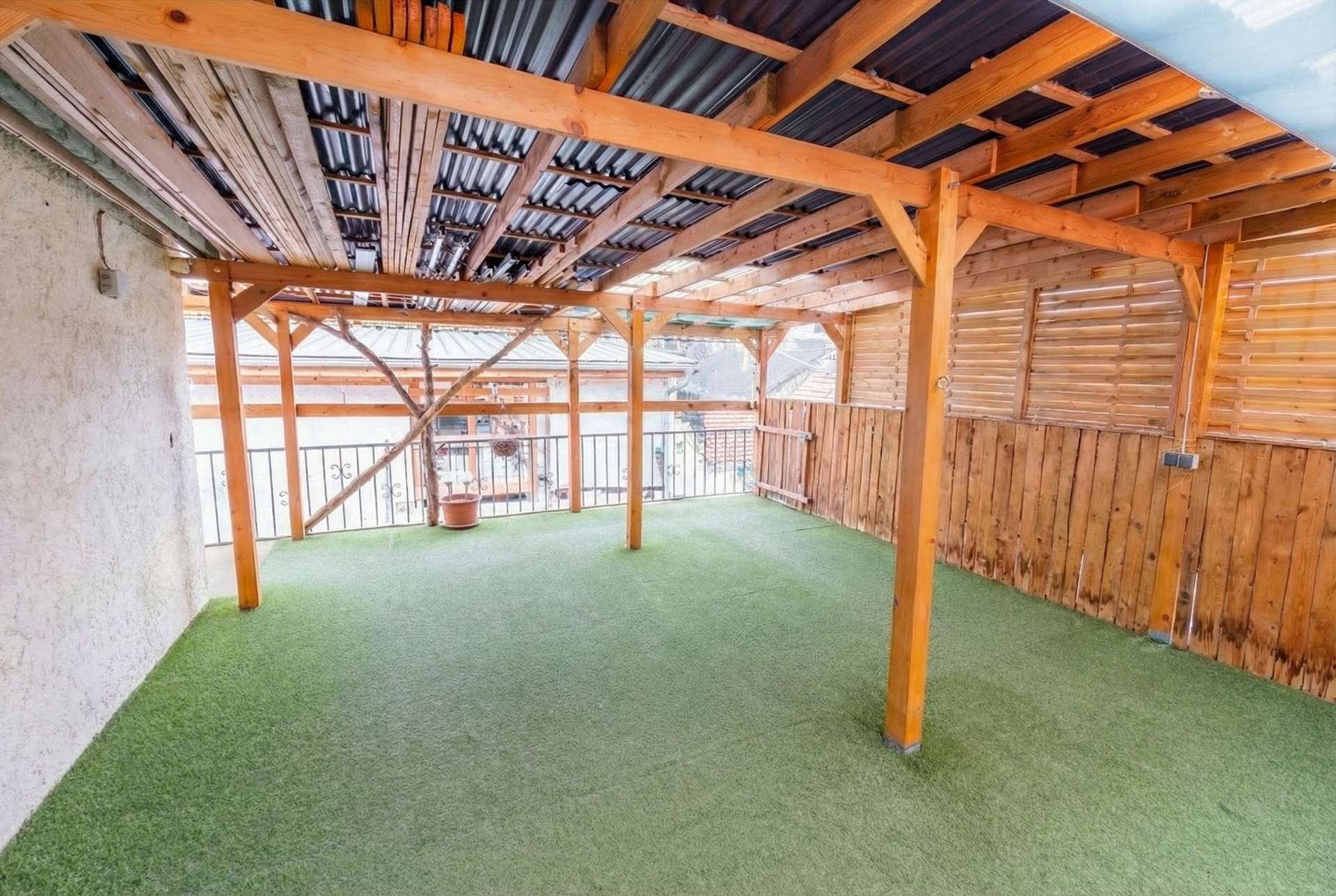 Terrasse Haus rechts