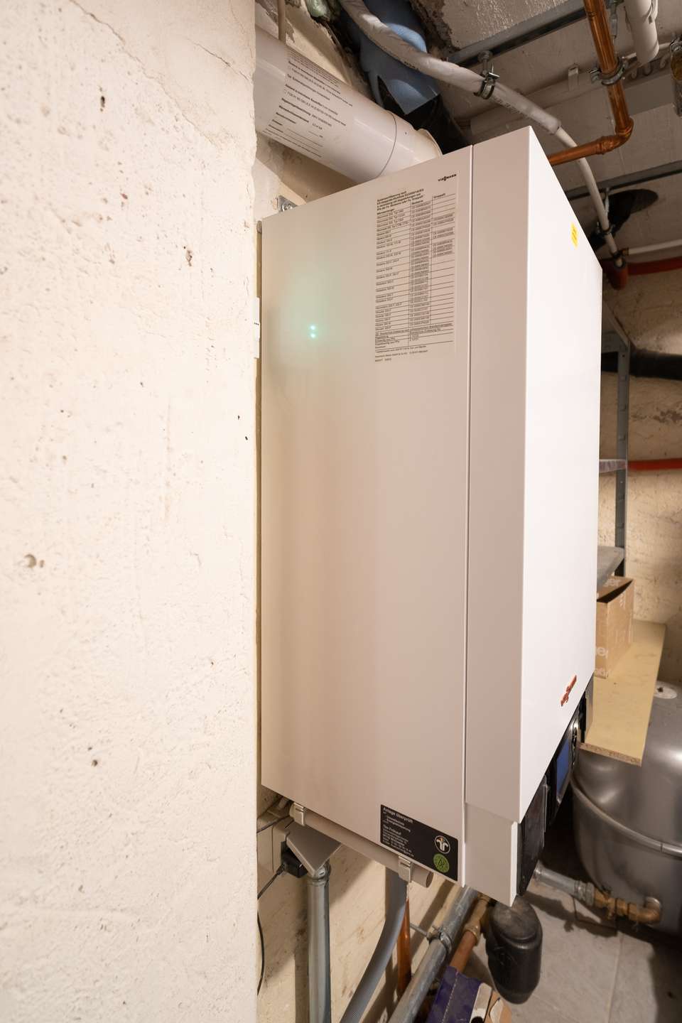 neues Gasbrennwertgerät