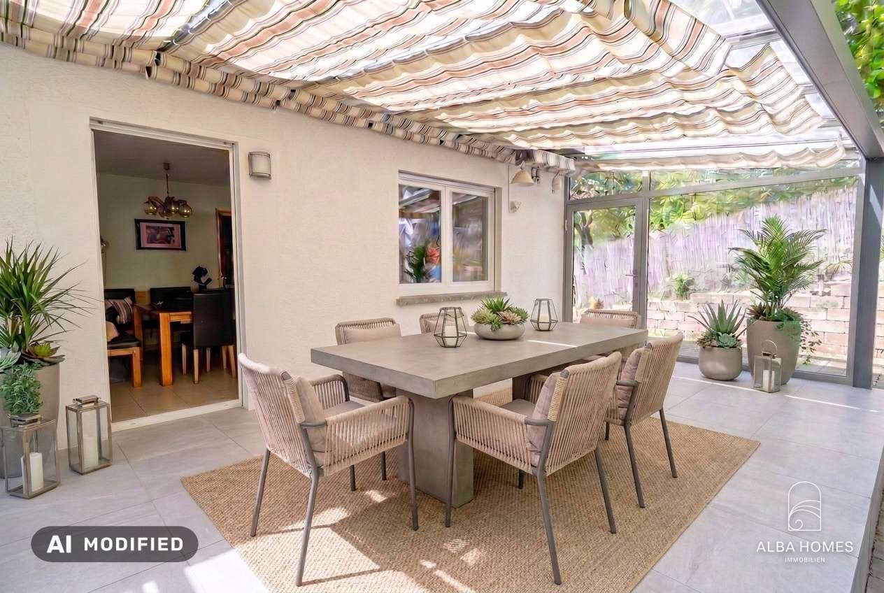 staged: Sommerliches Wohnzimmer im Freien