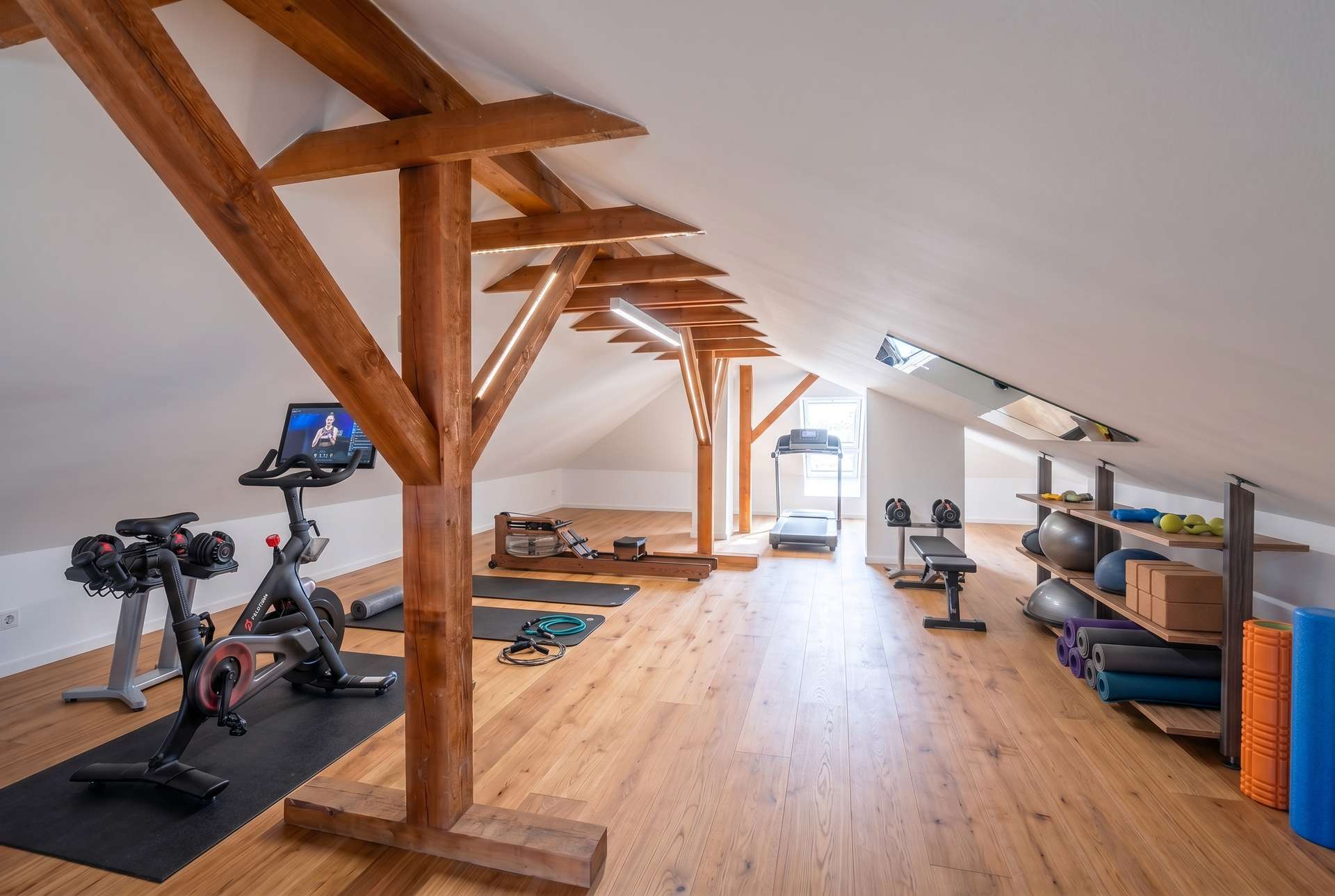 staged: Vielseitiger Raum für Fitness, Hobby oder Rückzug