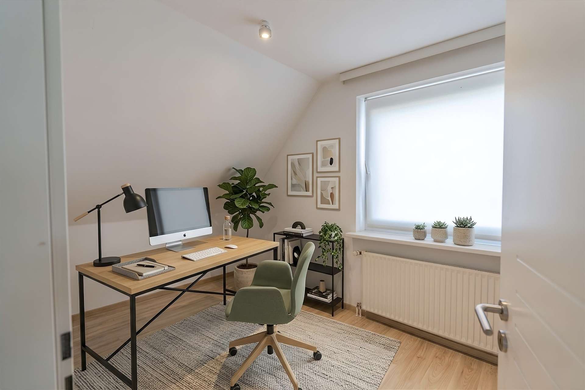Arbeitszimmer OG staged