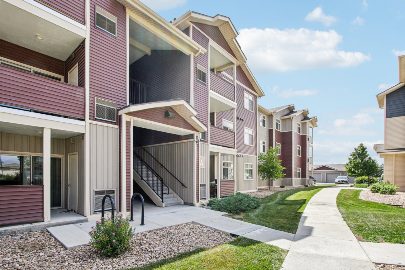 Copper Peak exterior