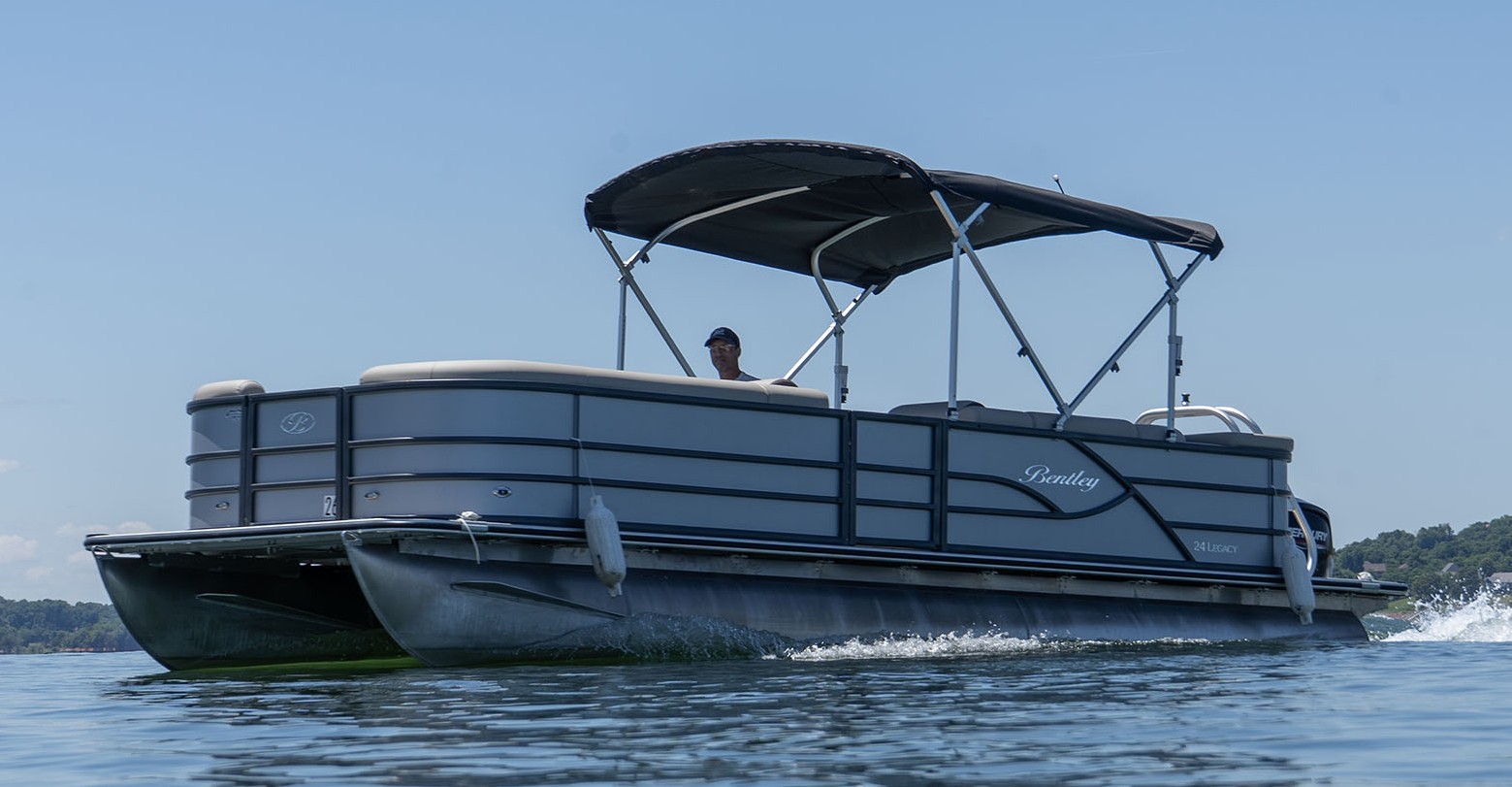 115 HP – Pontoon
