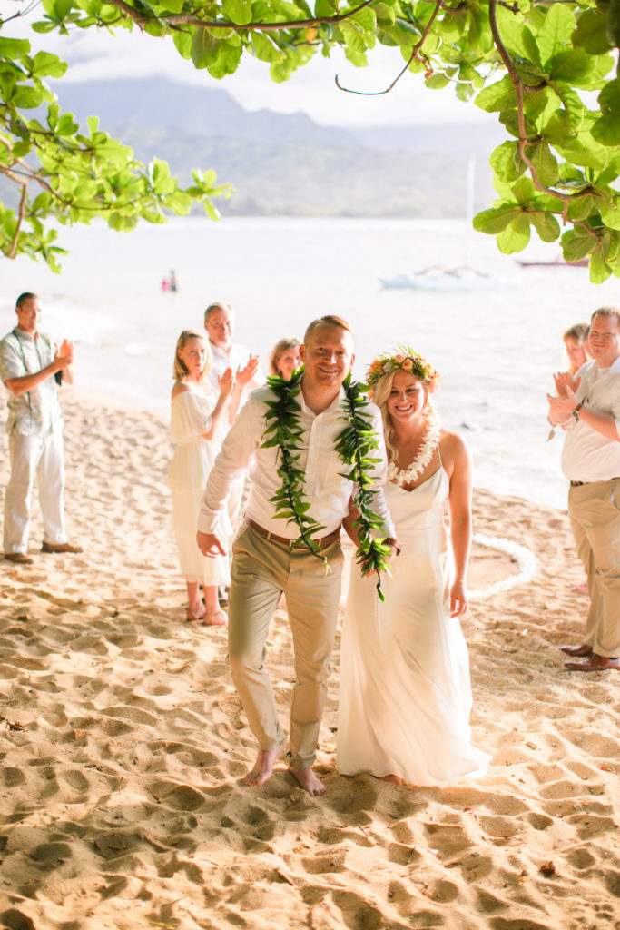 Bride and Groom eloping in Hawaii.