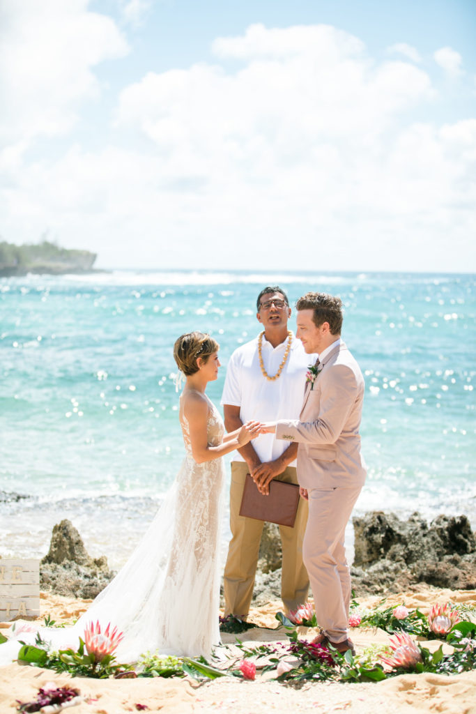 Bride and groom eloping in Kauai.