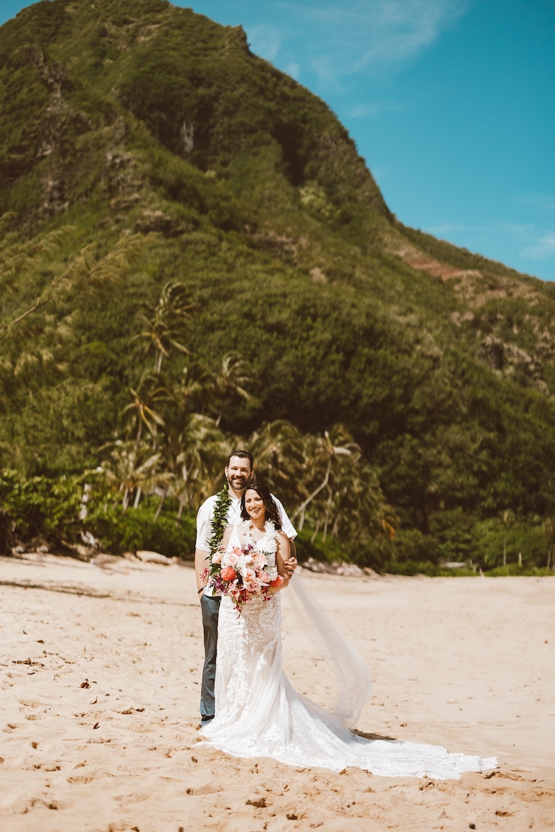 Morning ceremony in May at Tunnels beach for Lia and Jason preformed by Kahi Ai
