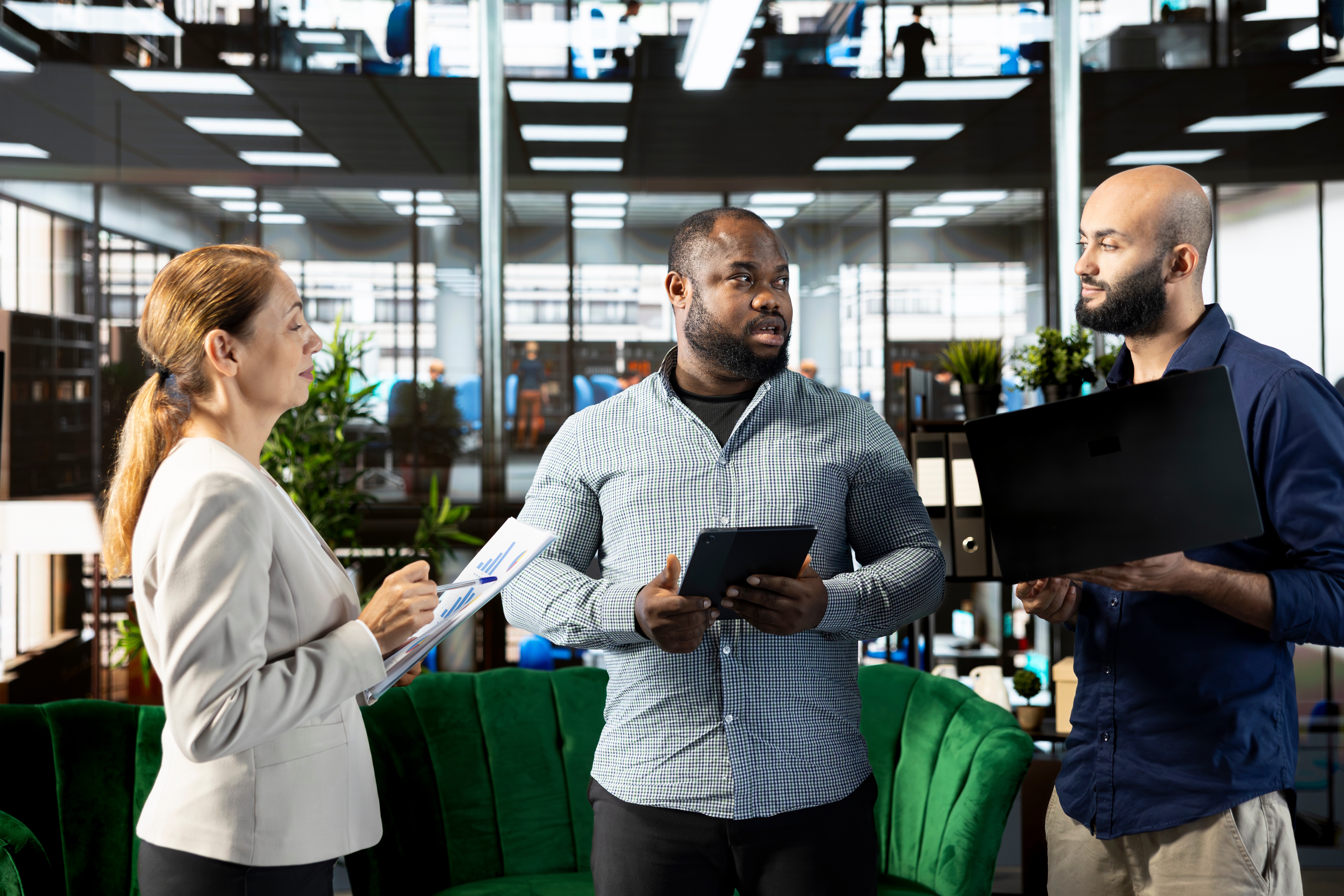 [interface] image of a computer showcasing educational software (for a edtech)