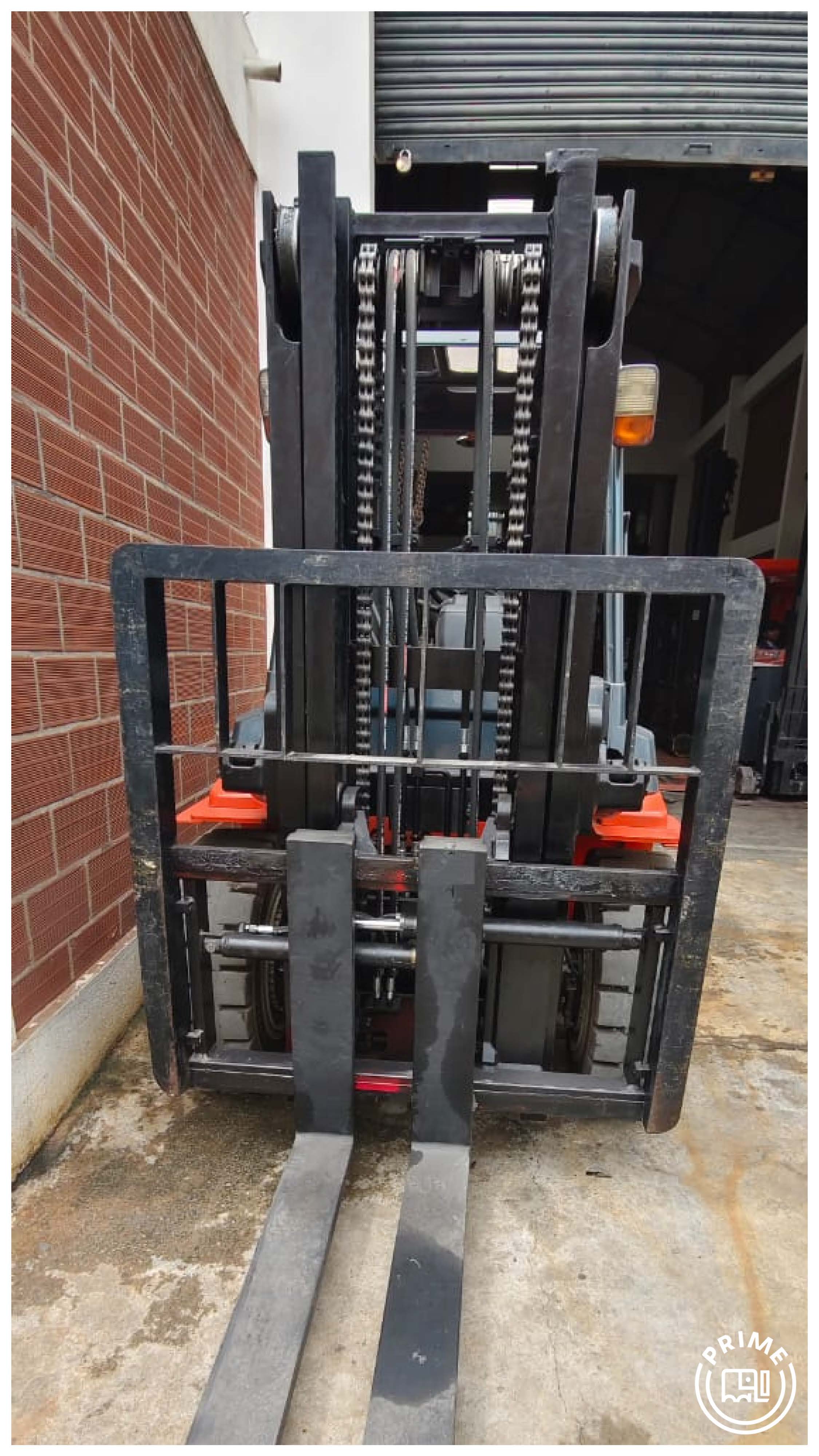 image of loading cargo