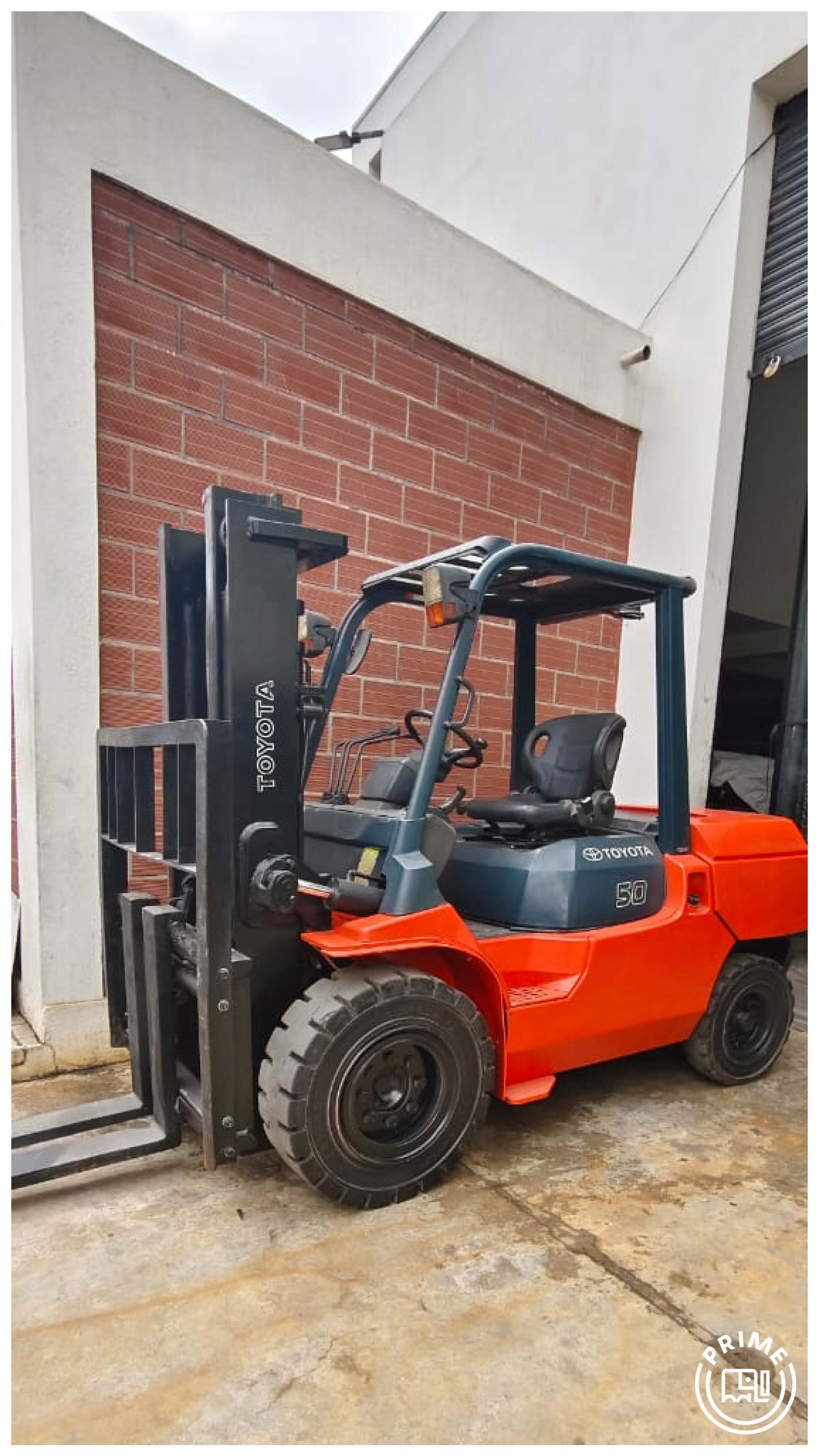 image of loading cargo