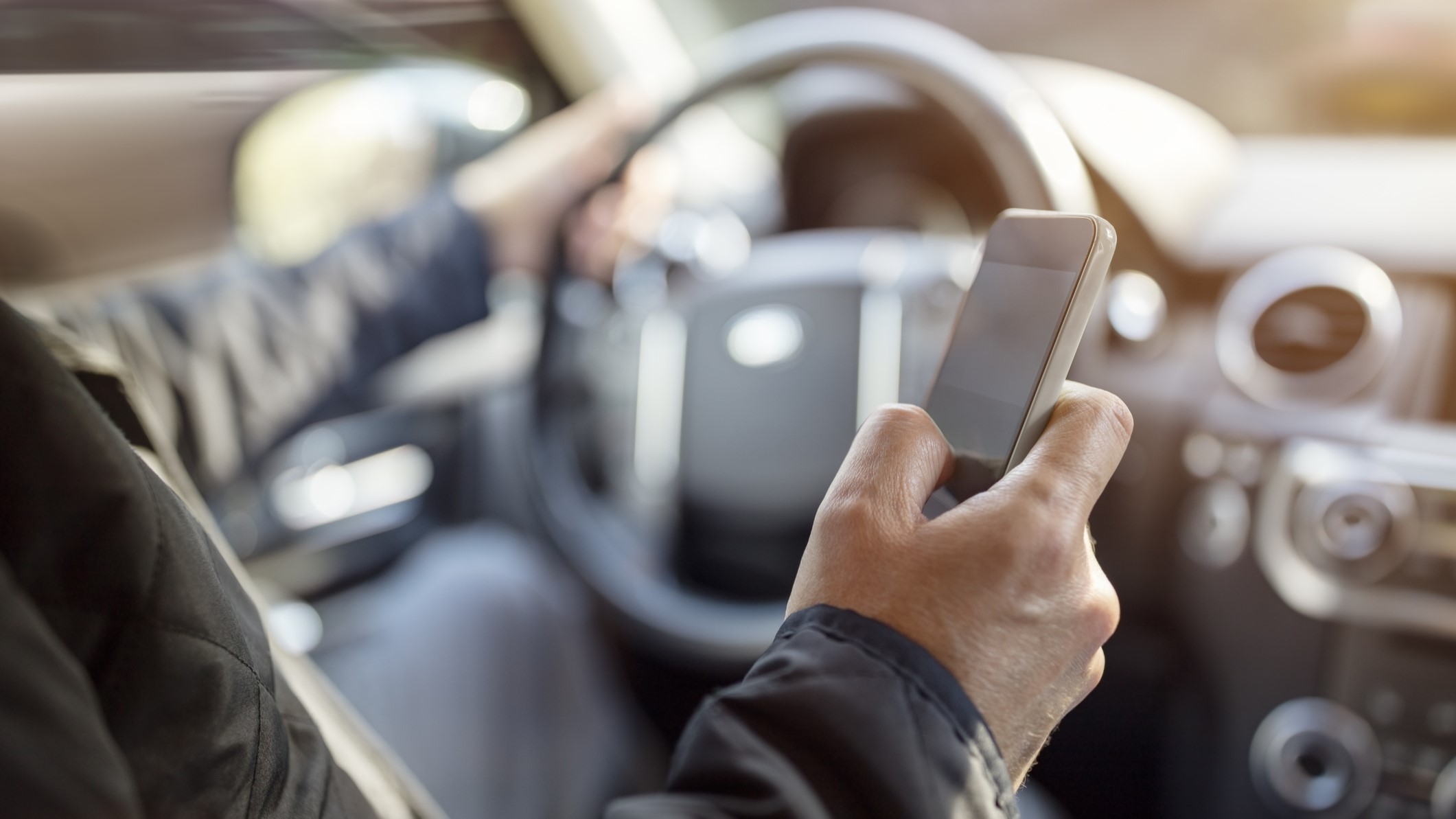 distracted-driving-awareness-month-what-families-should-know