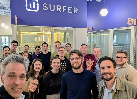 Surfer rejoint Positive