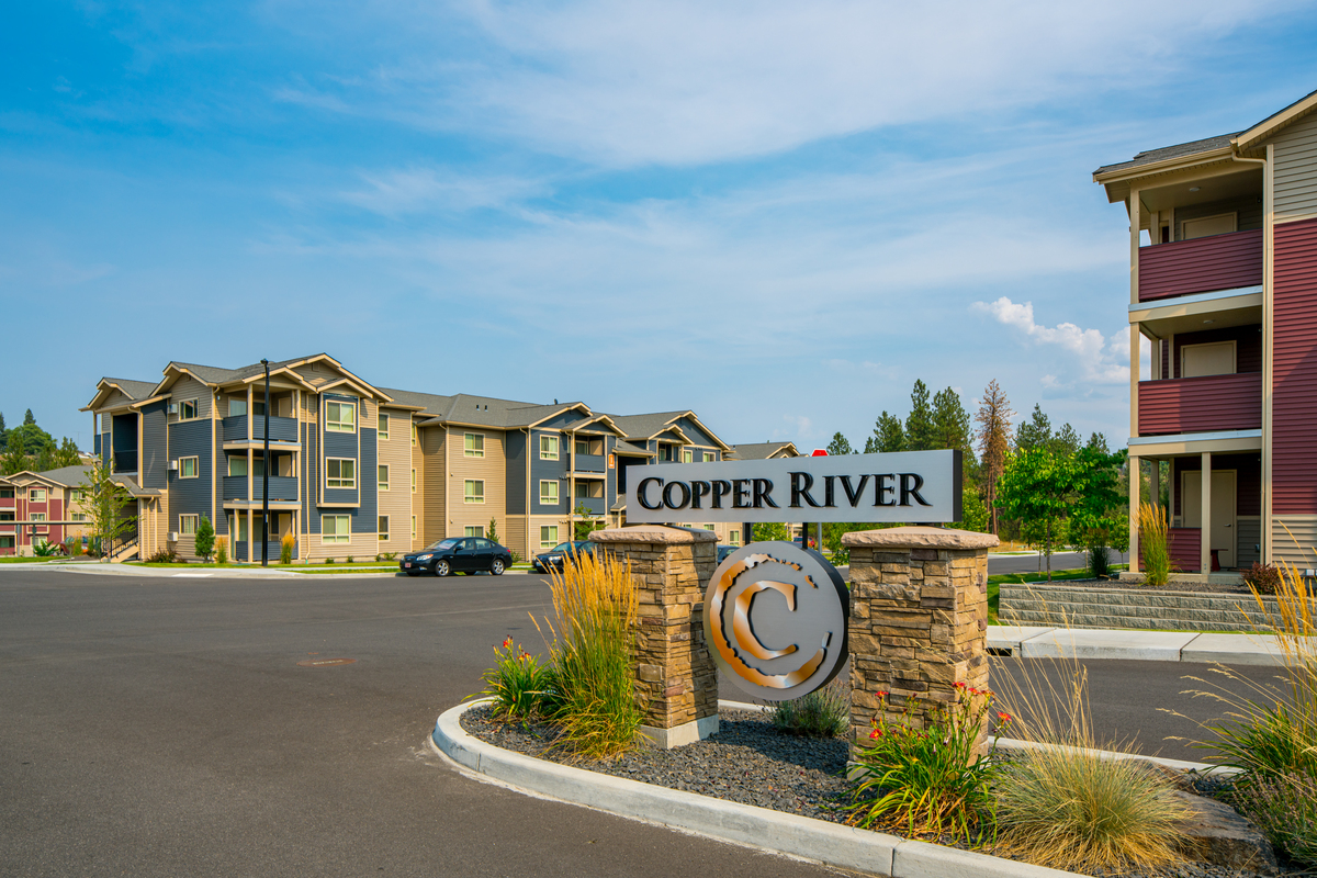 leasing sign