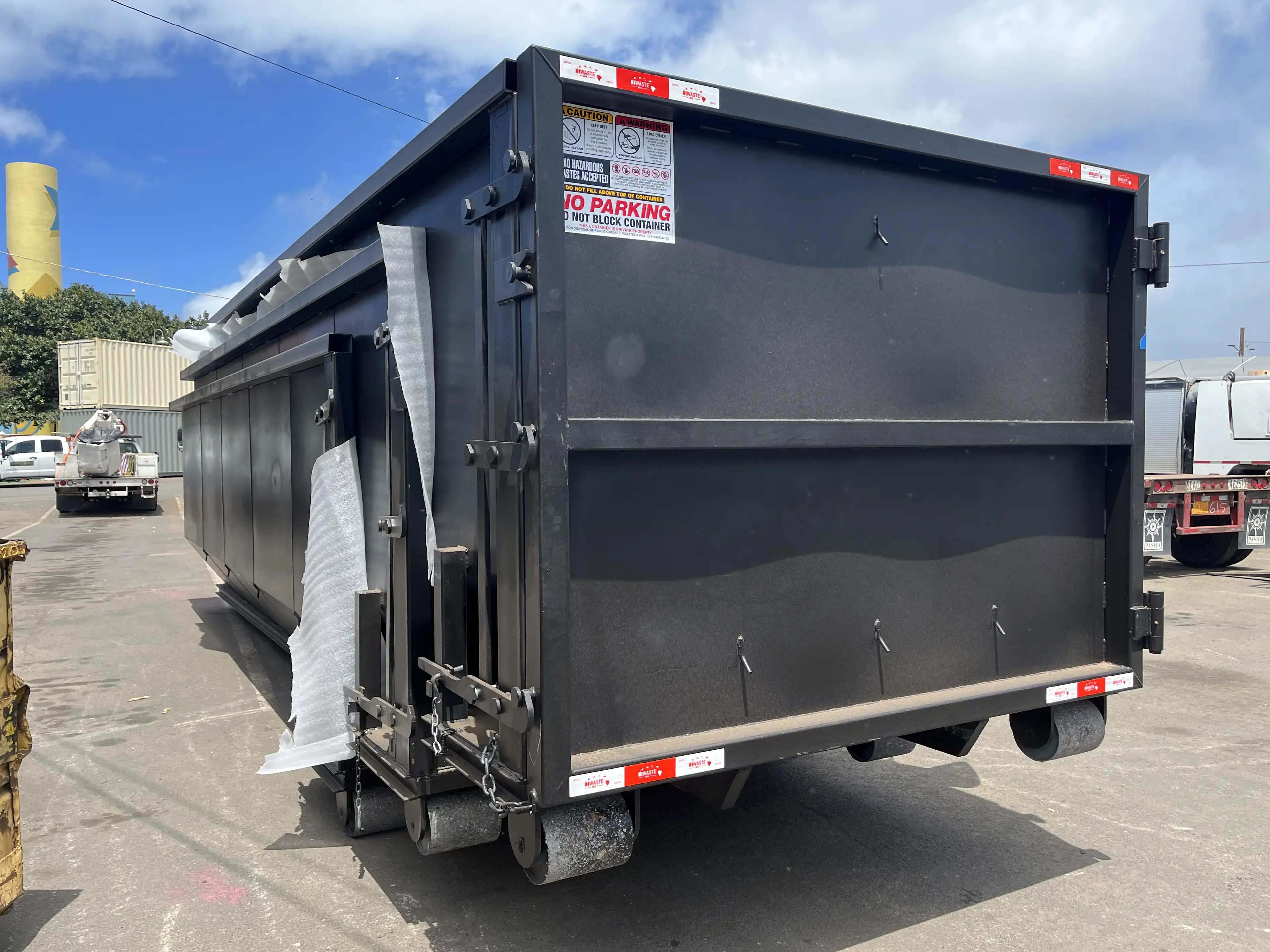30 Yard Roll-Off / Hooklift Dumpster For Sale In Hawaii