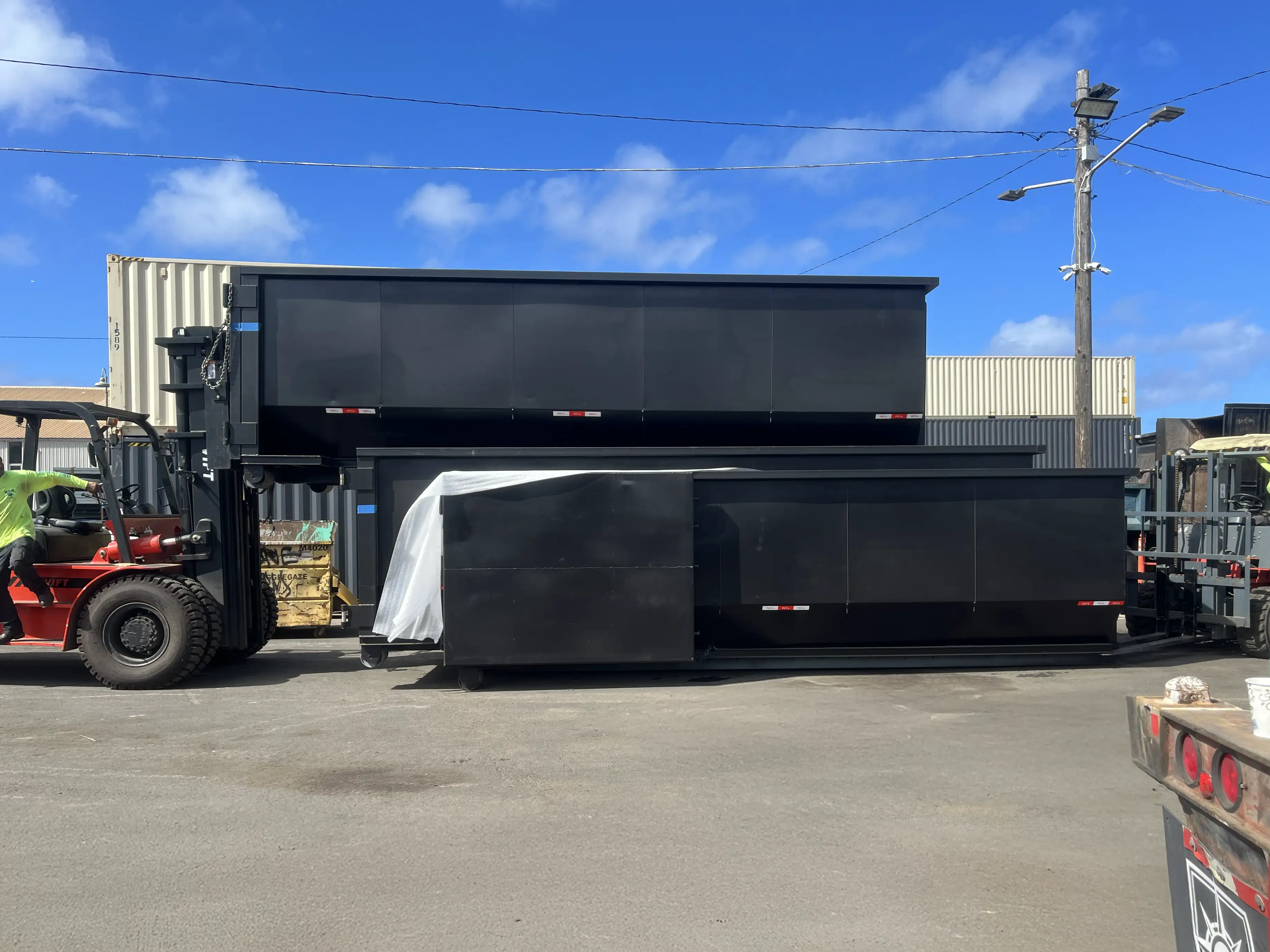 30 Yard Roll-Off / Hooklift Dumpster For Sale In Hawaii