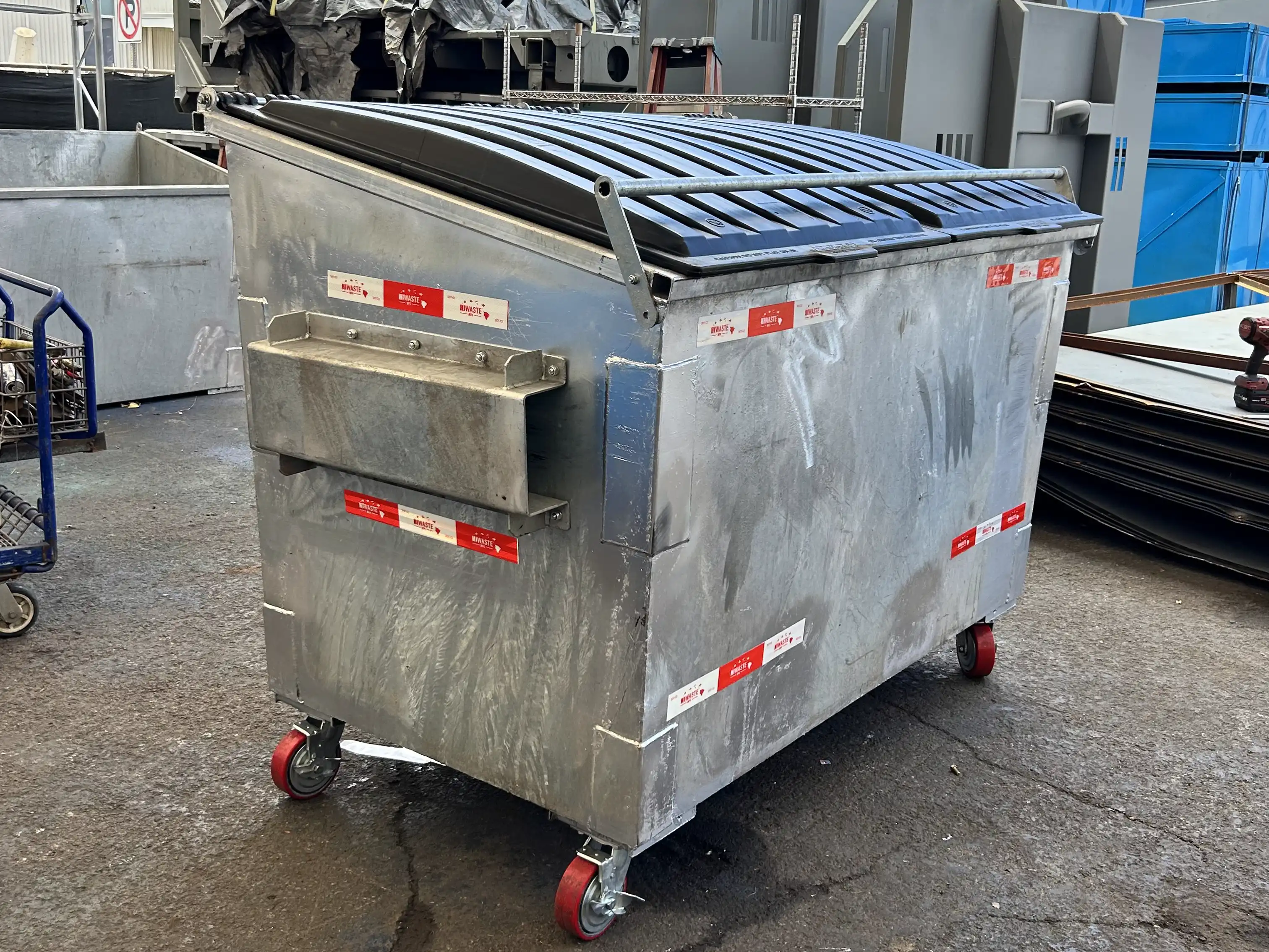 4-Yard Front Load Dumpster For Sale In Hawaii