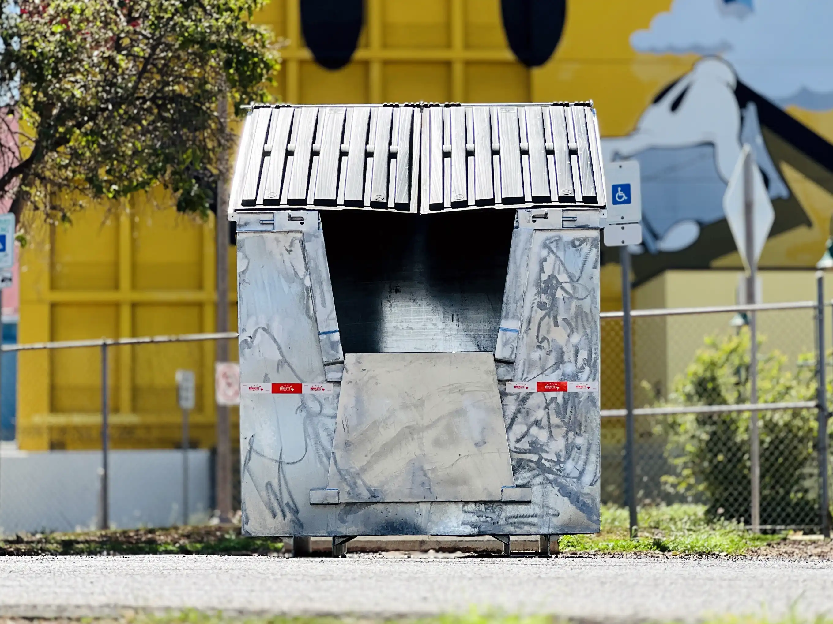 8-Yard Front Load Dumpster For Sale In Hawaii