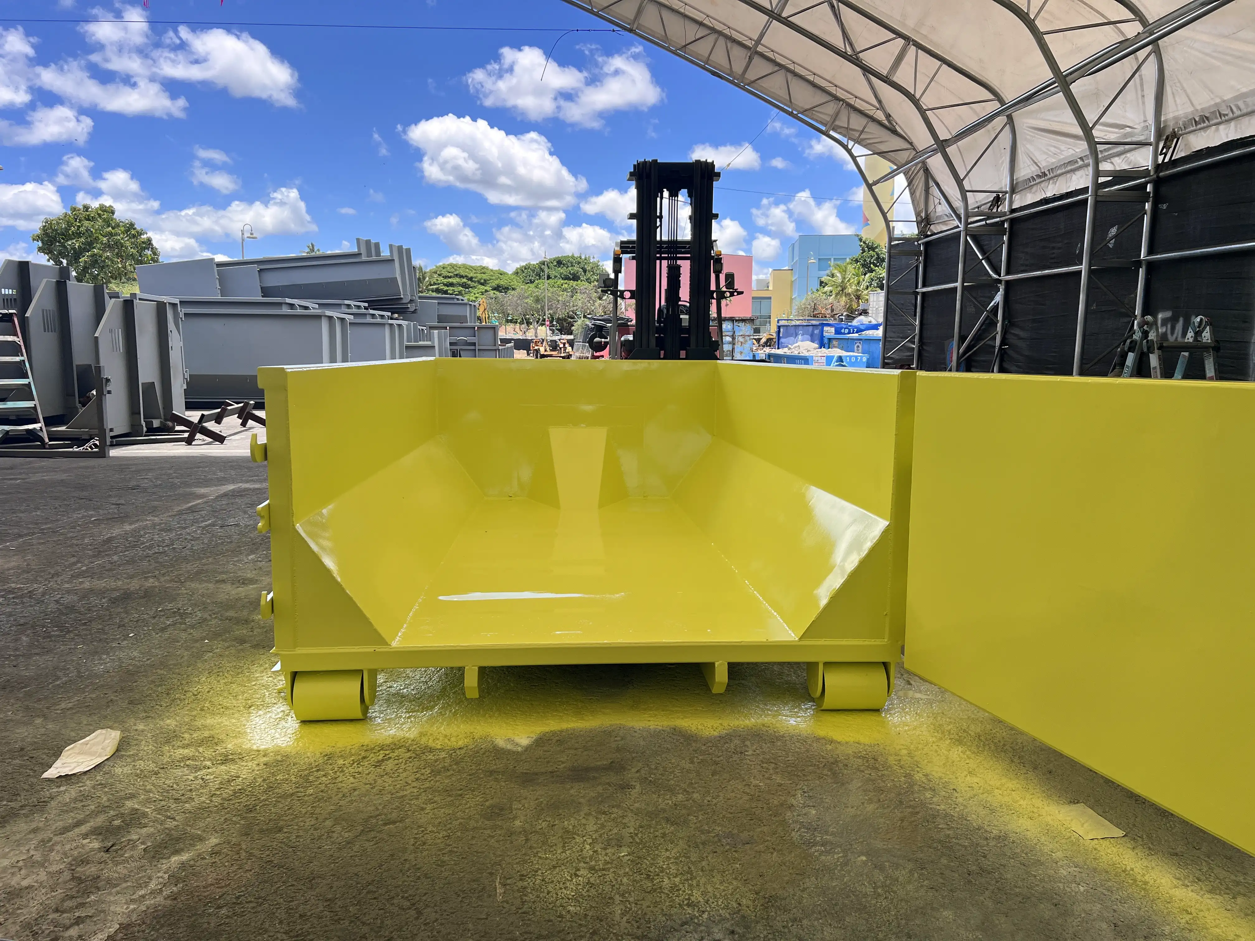 20 Yard Roll-Off / Hooklift Dumpster For Sale In Hawaii
