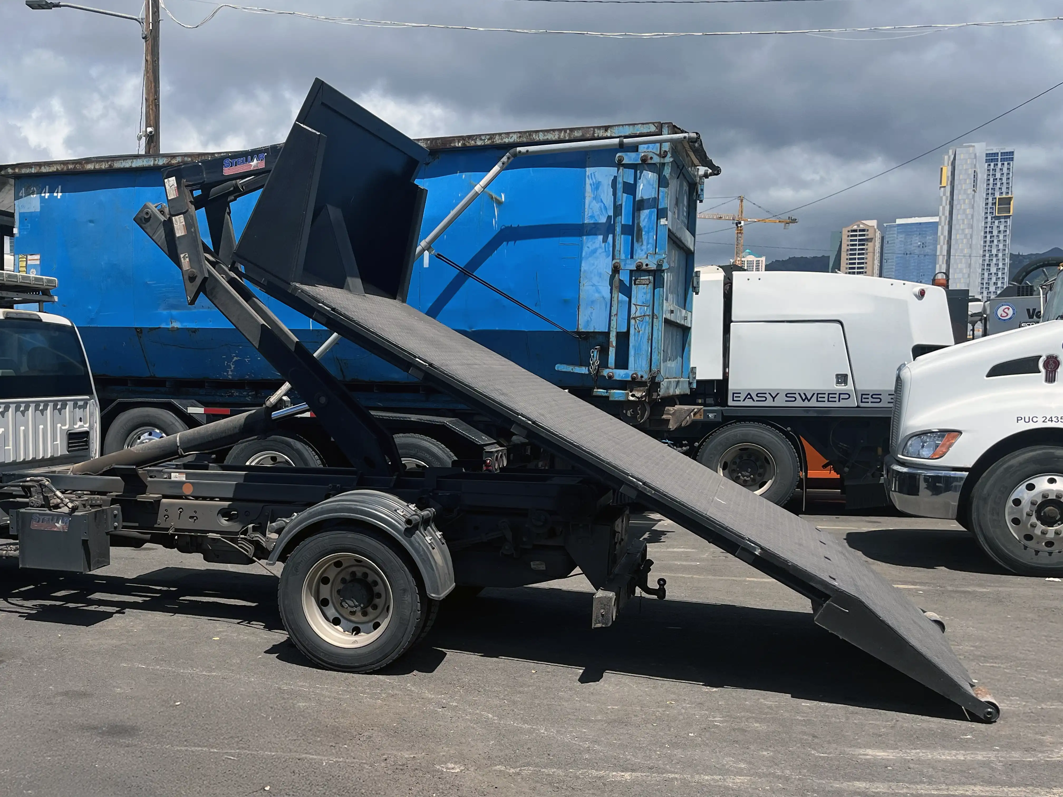 12' Hooklift Flatbed For Sale In Hawaii
