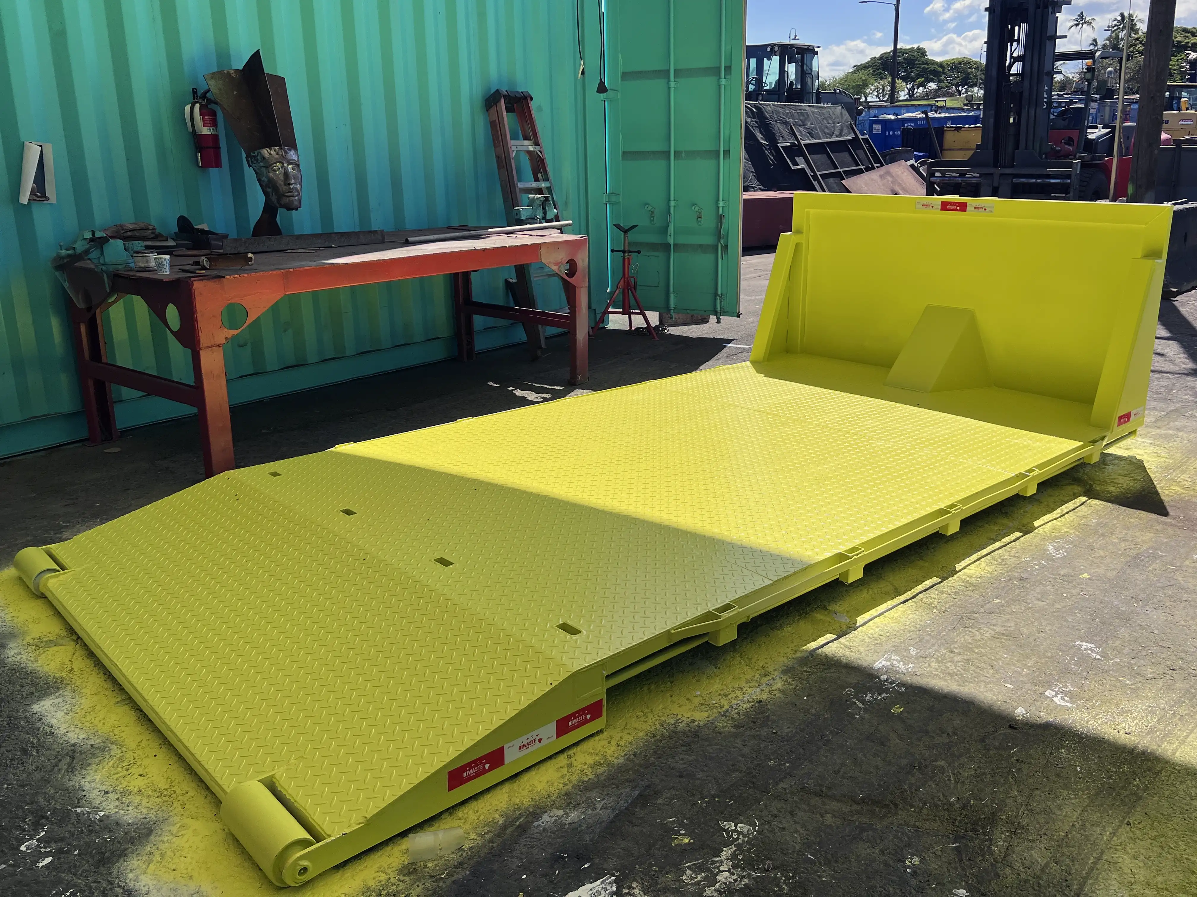 12' Hooklift Flatbed For Sale In Hawaii