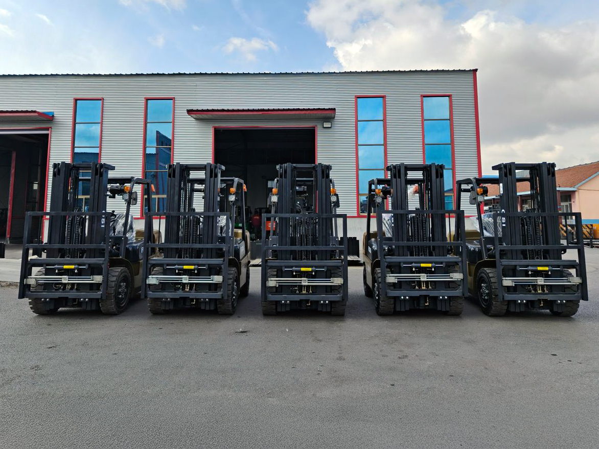 OSI 3.5 Ton Diesel Forklift For Sale In Hawaii