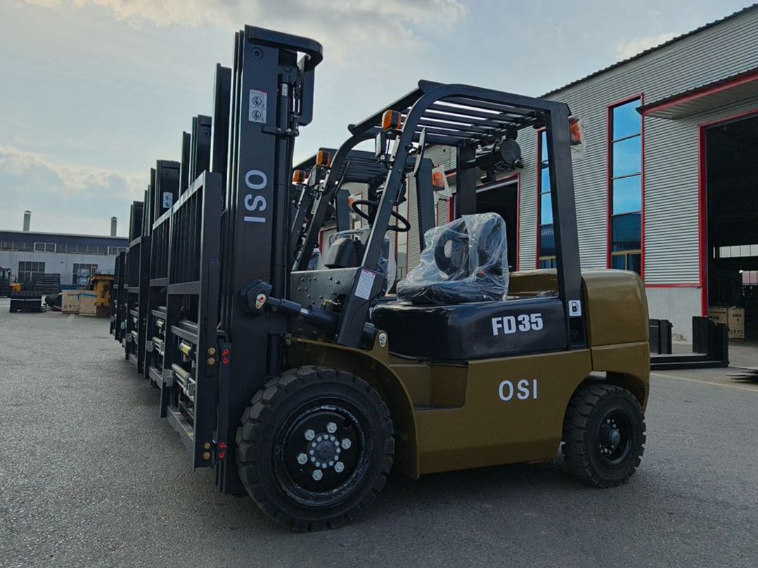 OSI 3.5 Ton Diesel Forklift For Sale In Hawaii