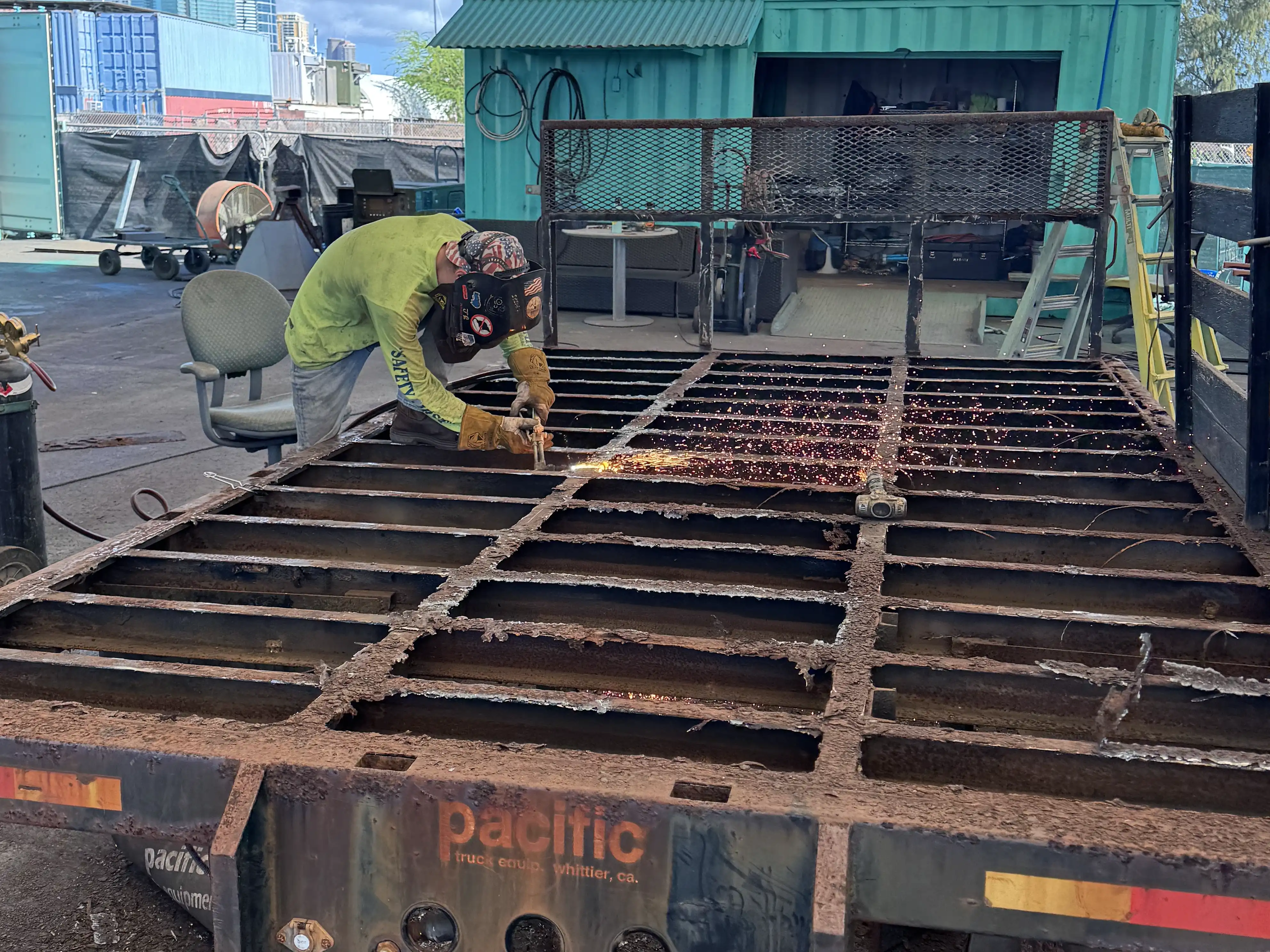 Dumpster and equipment repair services in Hawaii