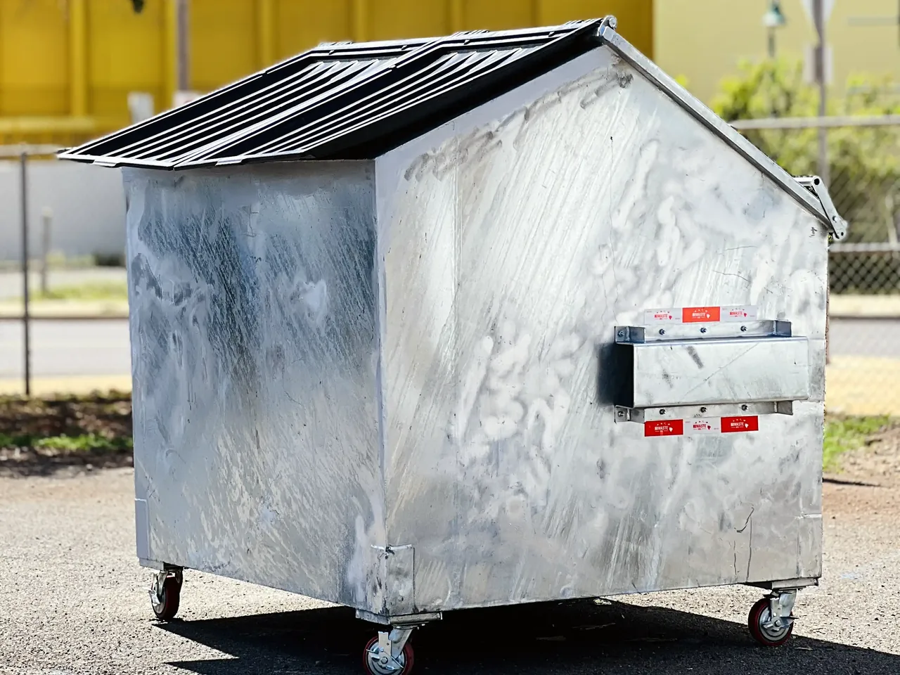 6-Yard Front Load Dumpster For Sale In Hawaii
