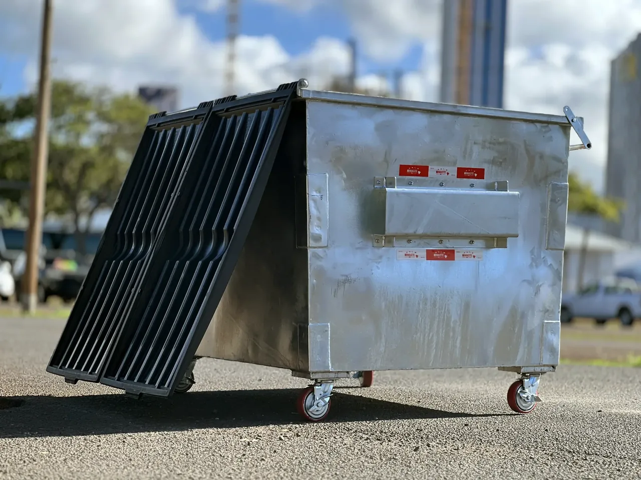 4-Yard Front Load Dumpster For Sale In Hawaii