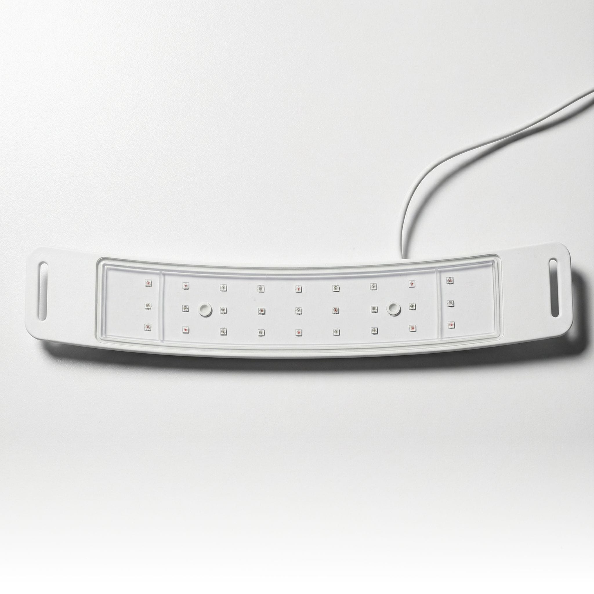 The ThyRed device — 27-emitter red & near-infrared collar