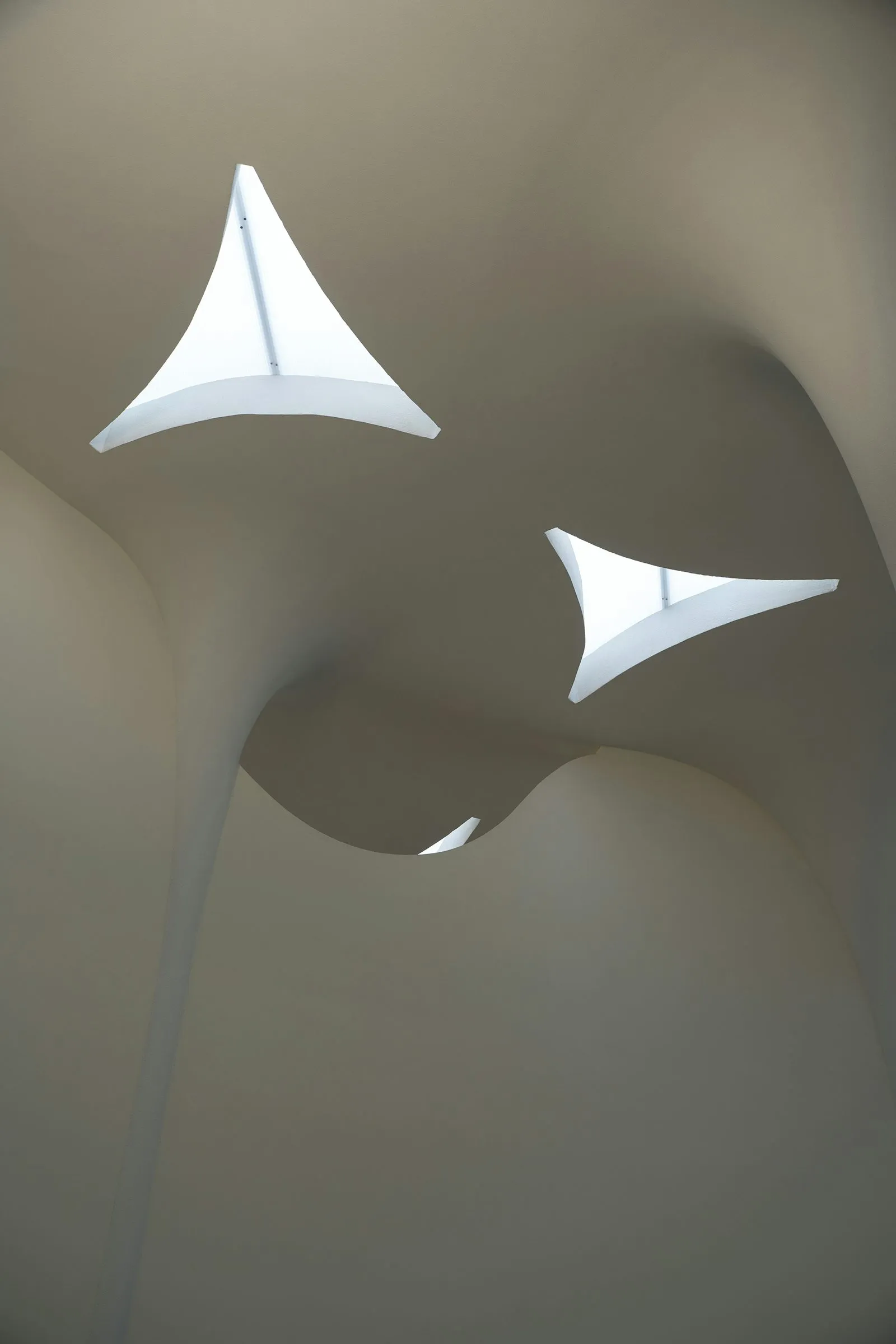 Abstract curved architectural ceiling