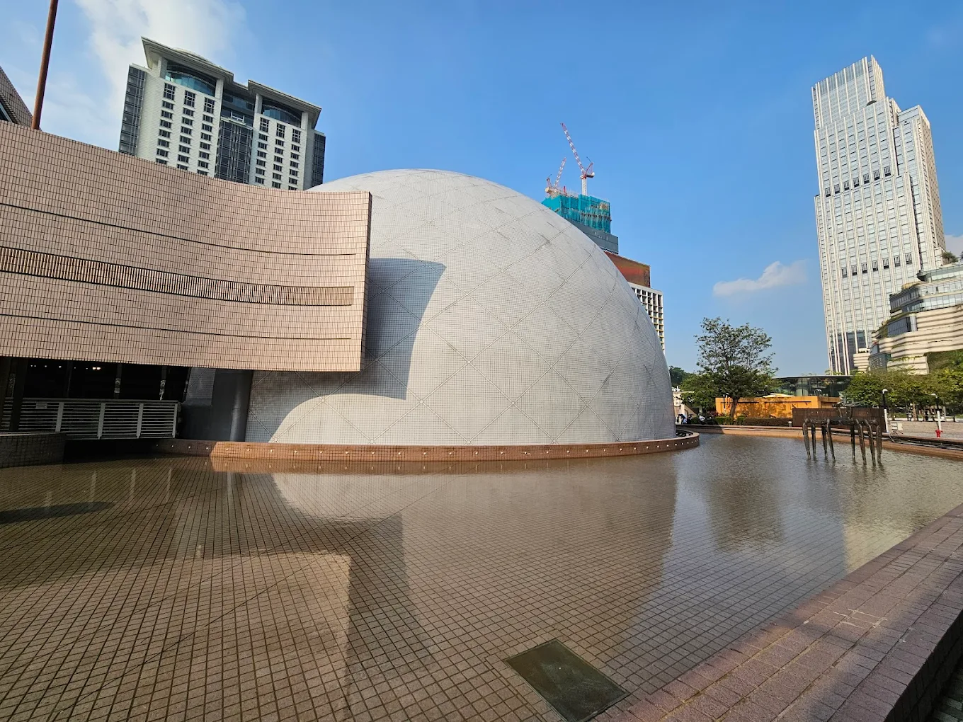 香港太空館 (Hong Kong Space Museum)