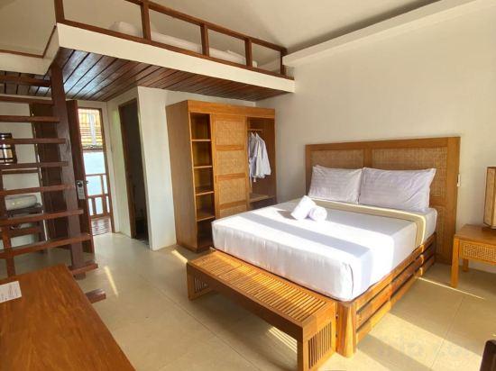 image of elegant dining area (for an italian restaurant)