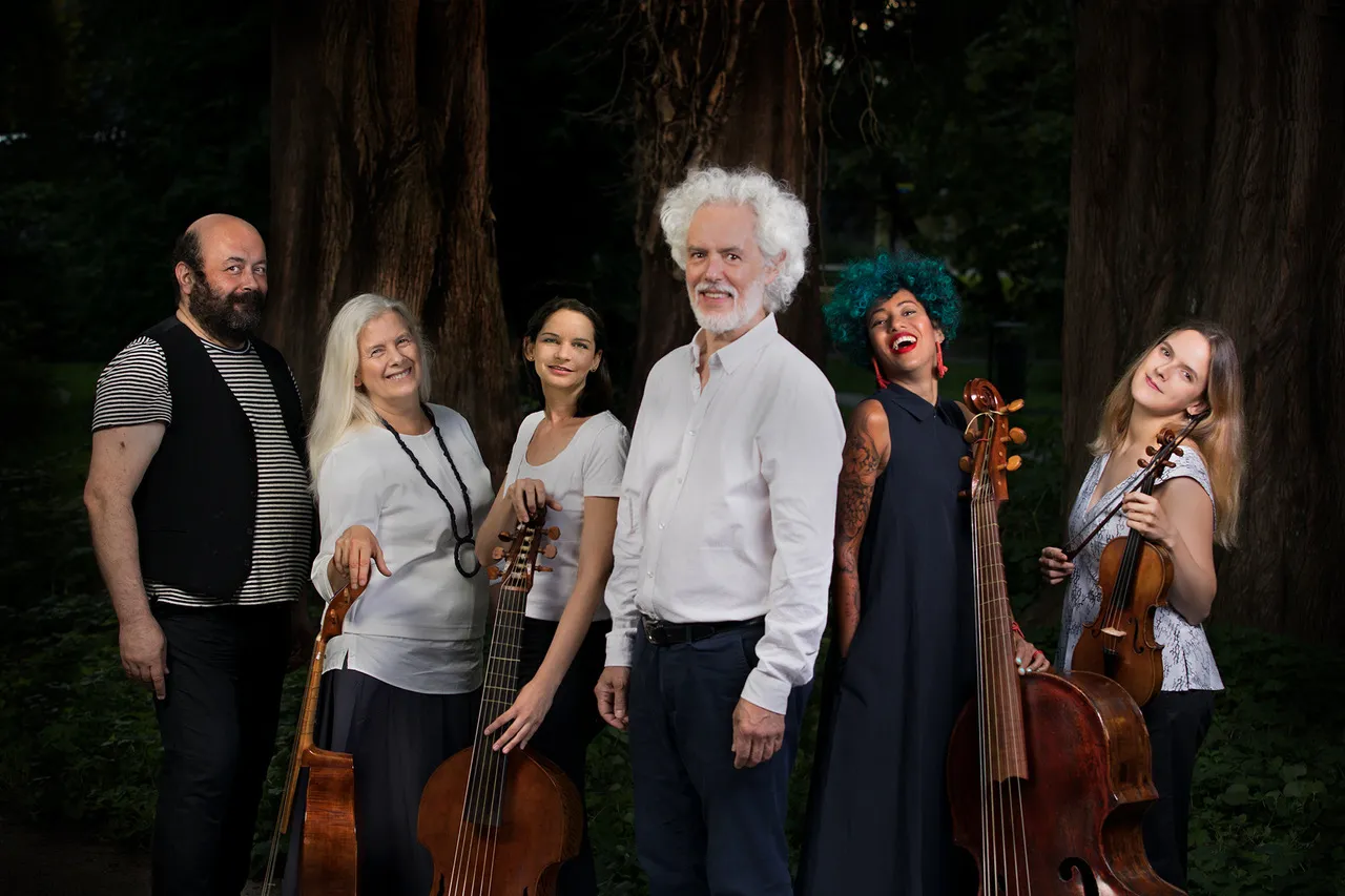 La Chimera & Eduardo Egüez