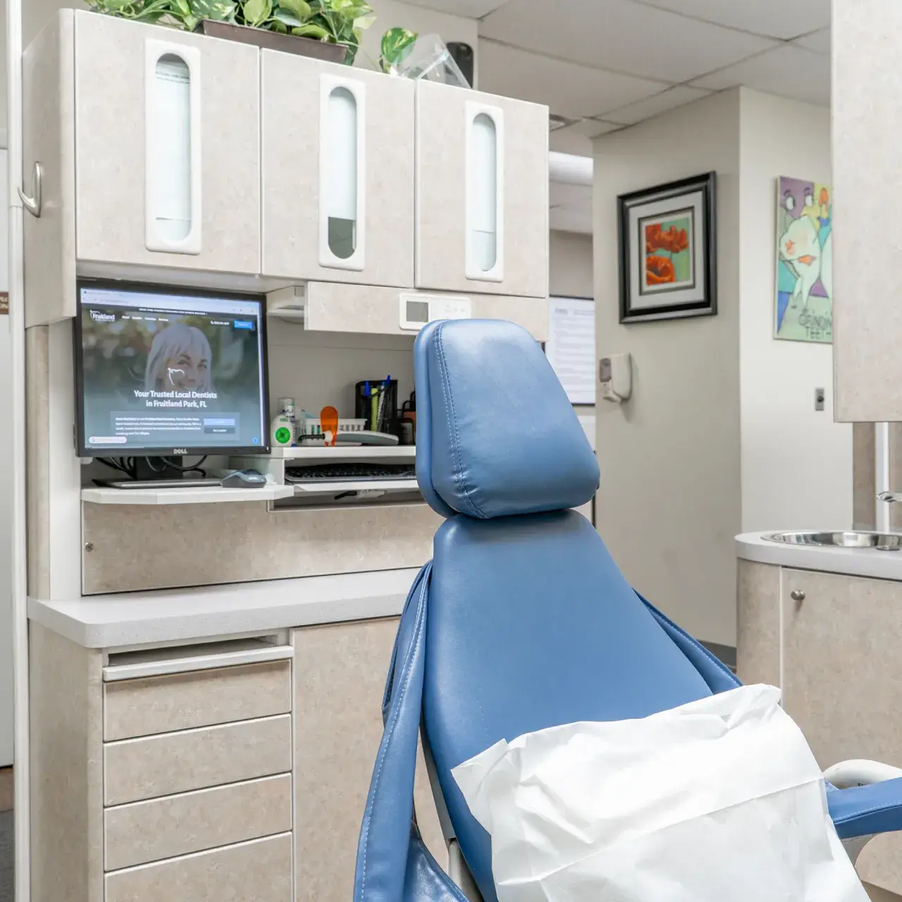 Dental Clinic Room of Fruitland Park Dentistry in Fruitland Park, FL