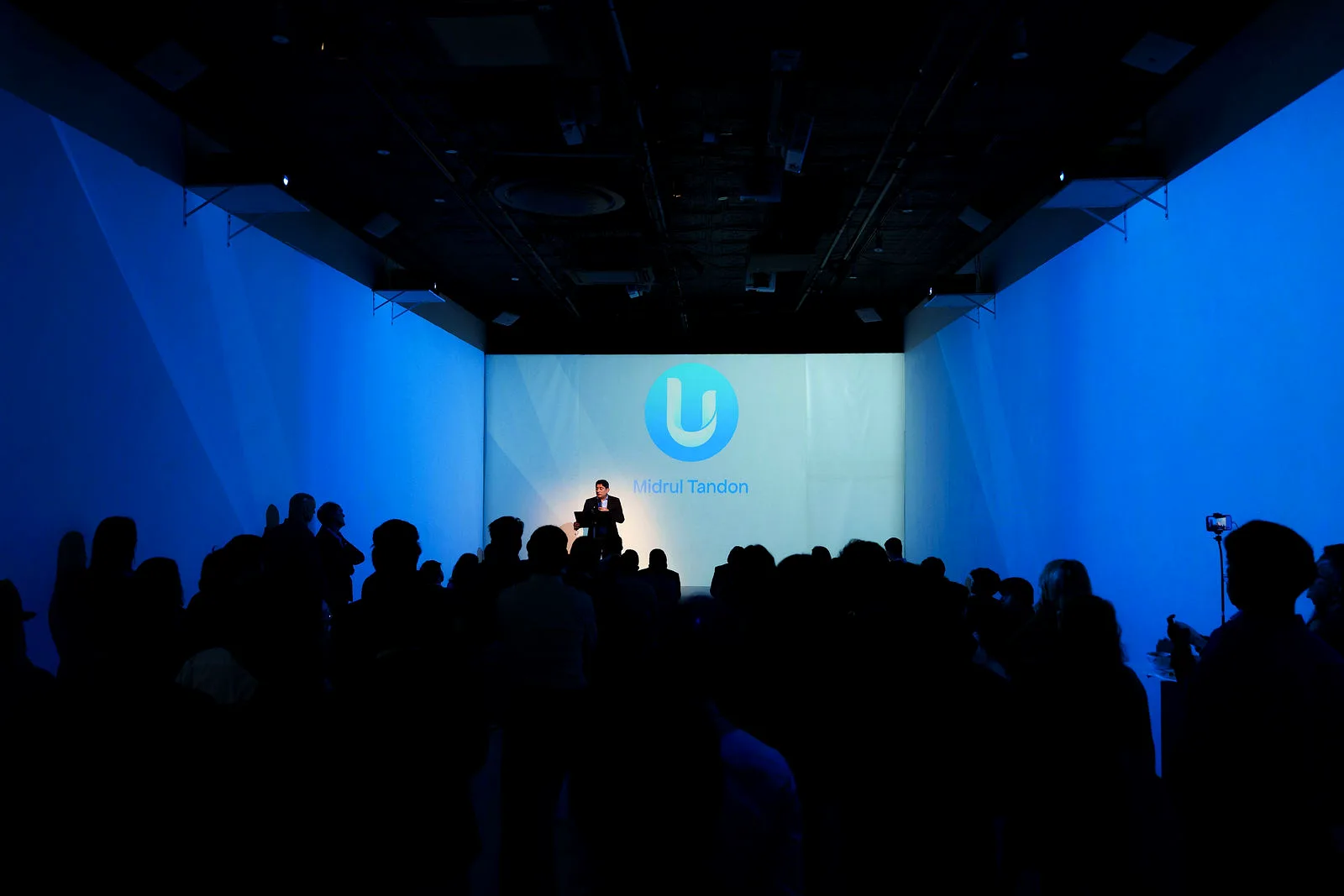 Keynote and broadcast AV setup in a projection-mapped room