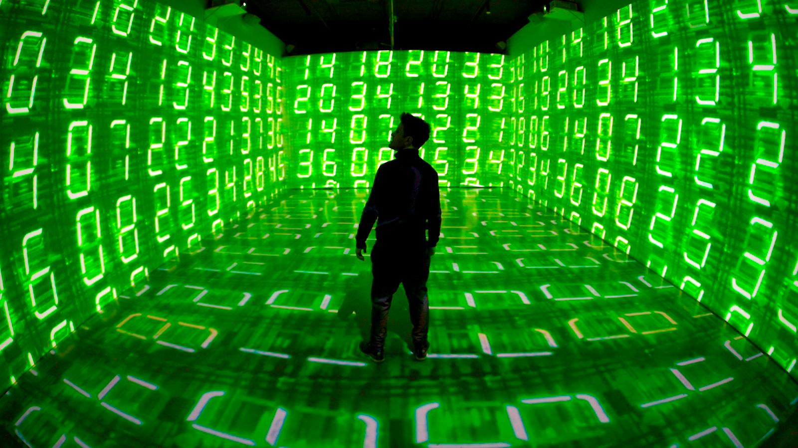 Projection mapping technology demonstration at LUME Studios NYC immersive event venue 360 degree walls