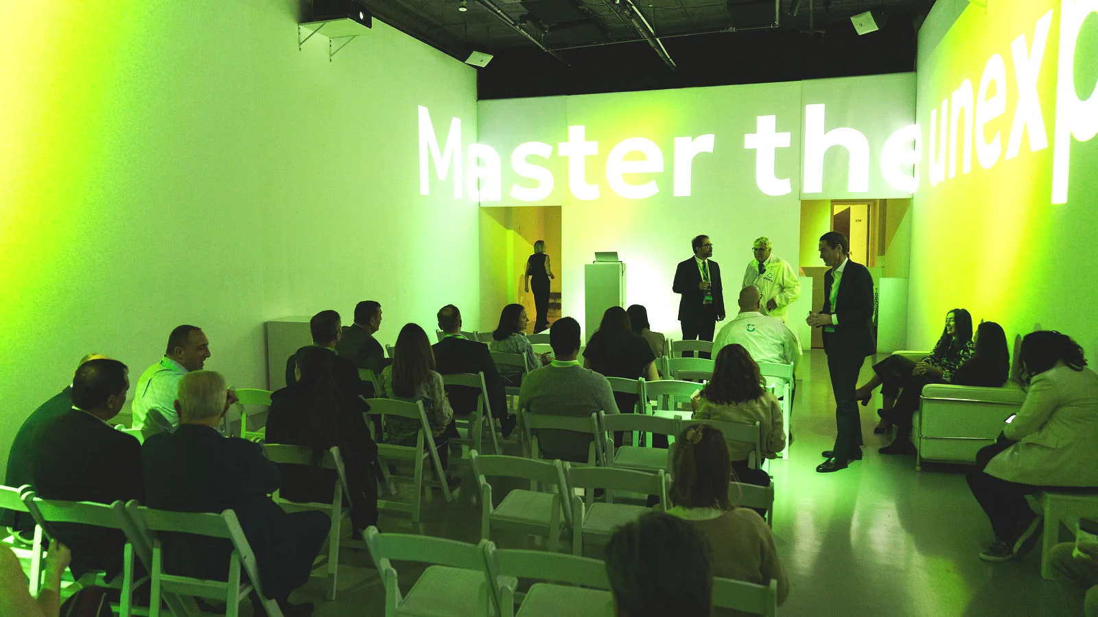 Cicero presentation at LUME Studios, master the unexpected room