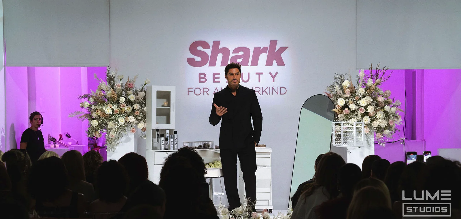 Shark Beauty x Chris Appleton at LUME Studios, chris appleton stage