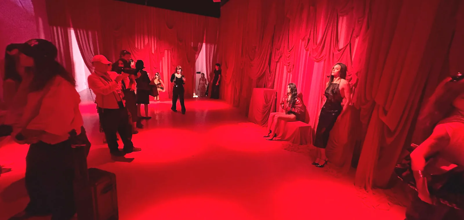 HILA SS27 presentation at LUME Studios, red room presentation