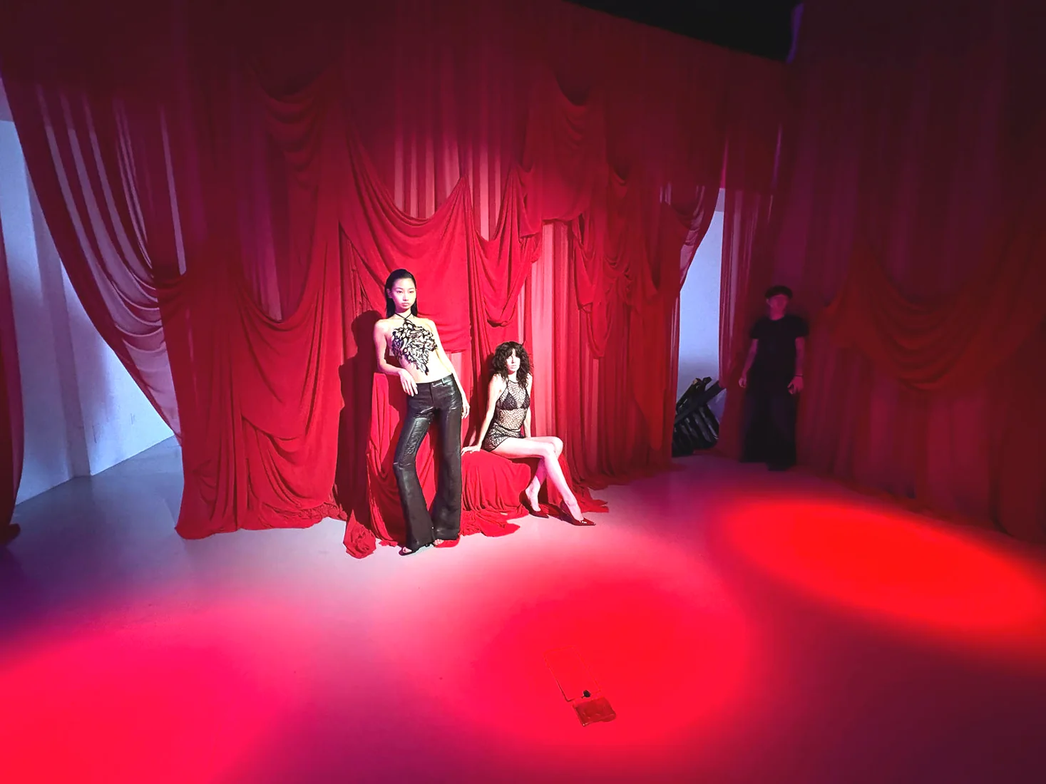 HILA SS27 presentation at LUME Studios, models seated
