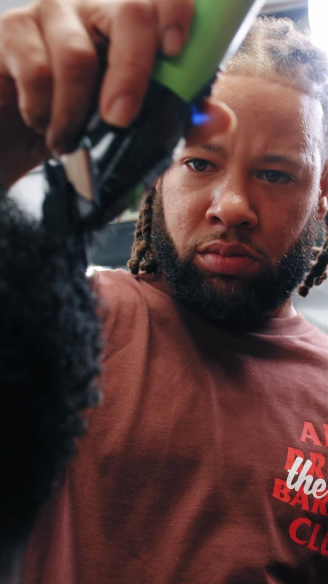 Business growth seminar at the Hall of Cuts Akron Barber Tradeshow focused on branding, income strategies, and career development for barbers with Dumpy Cuts, #1 Barber in Cleveland